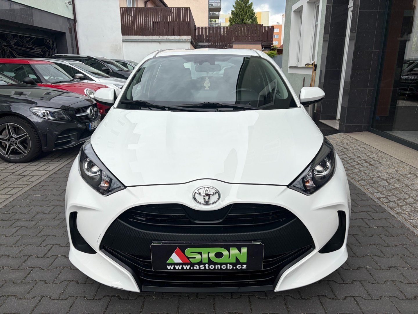 Toyota Yaris, 1,0 VVTi 1. maj, servis Toyota - fotka 2