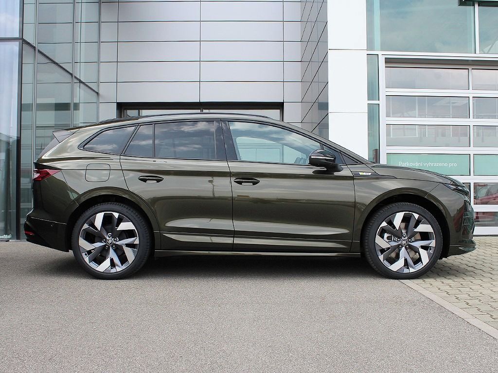 Škoda Enyaq, 84kWh 250kW 4x4 RS, 533567 - fotka 2