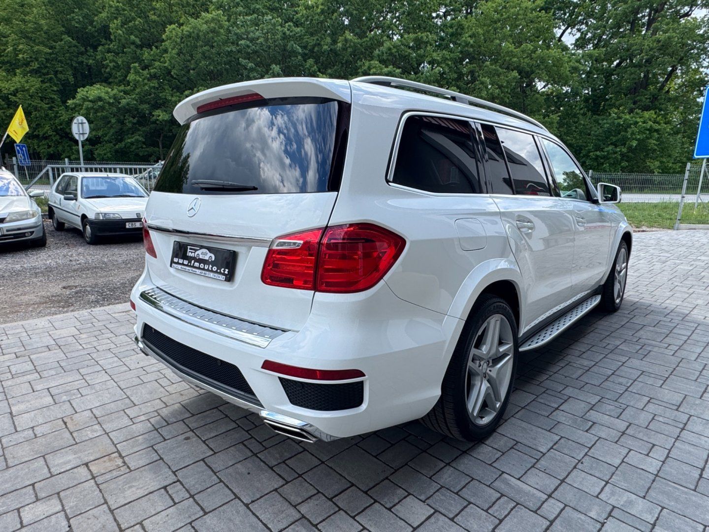 Mercedes-Benz GL, 500 4MATIC - fotka 5