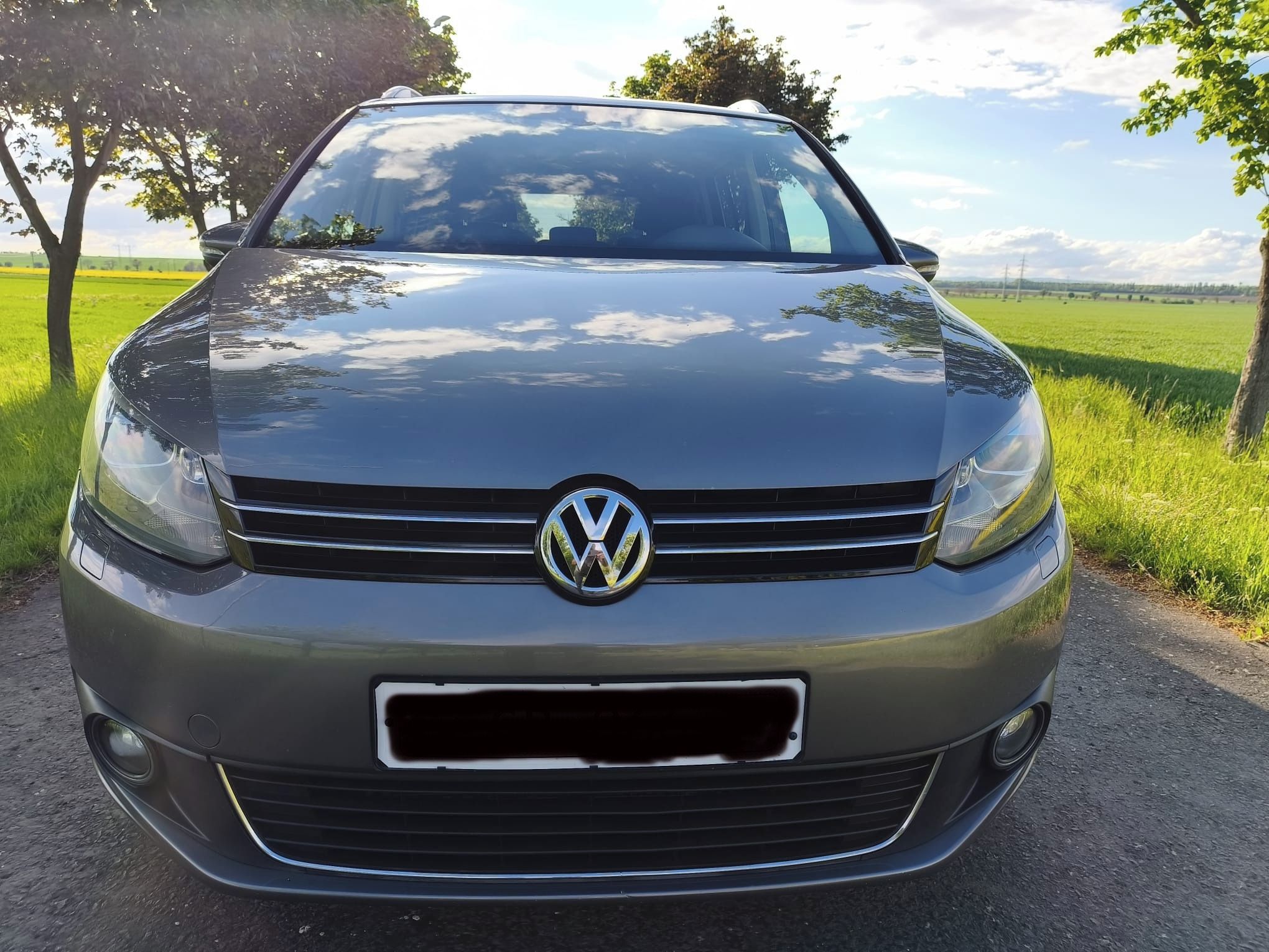Volkswagen Touran, 1,4 TSi 125 kW, 7 míst - fotka 3