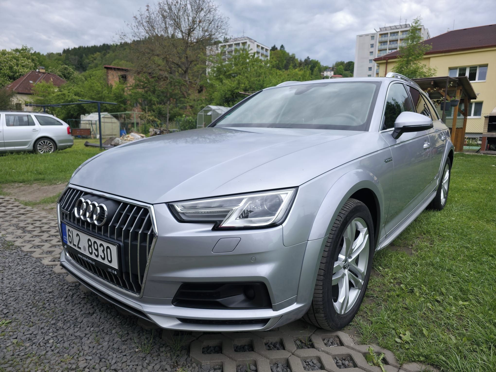 Audi A4 allroad, 2.0 TDI - fotka 2