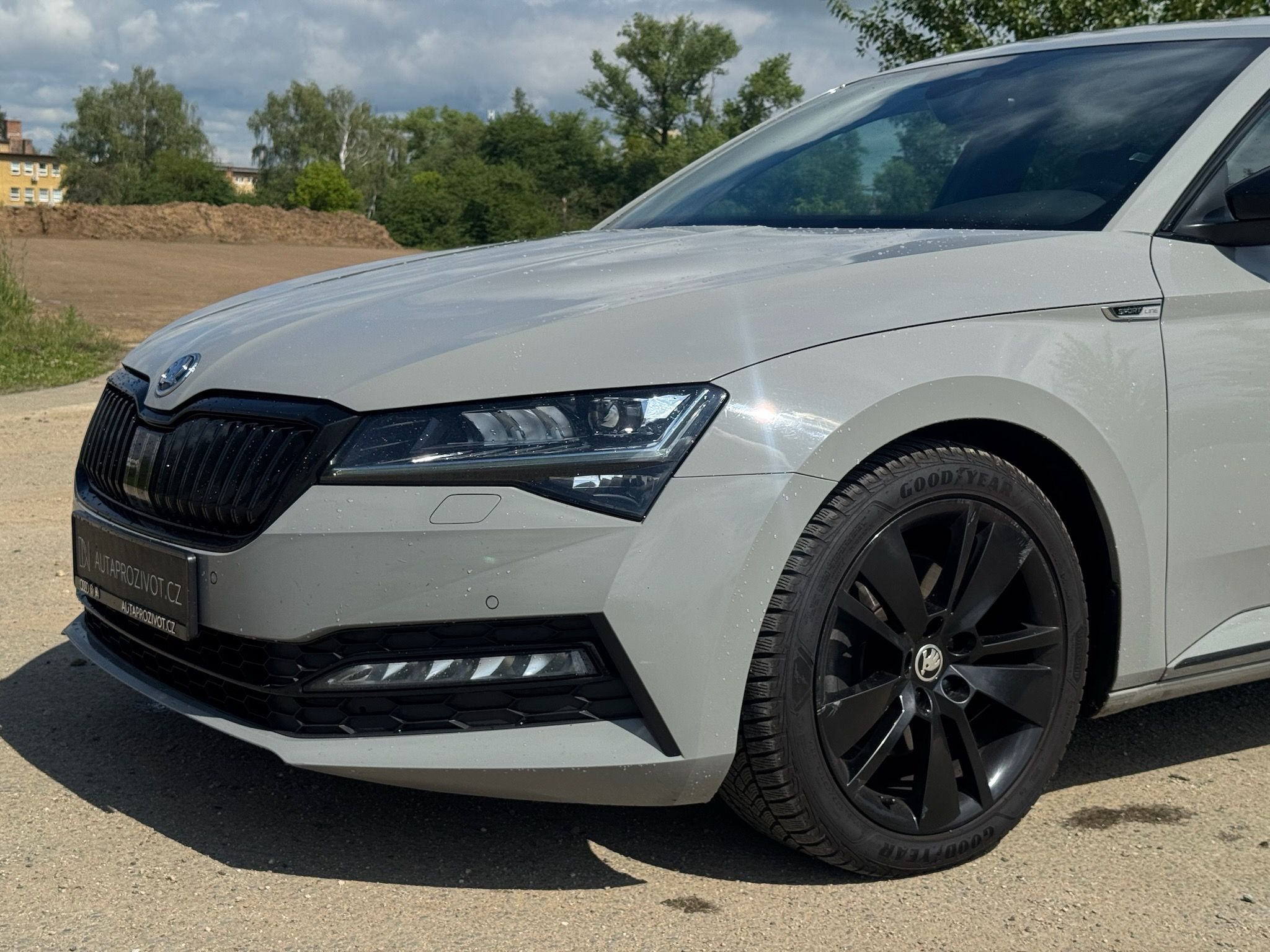 Škoda Superb, 2.0 TDI Sportline DSG ČR, DPH - fotka 2