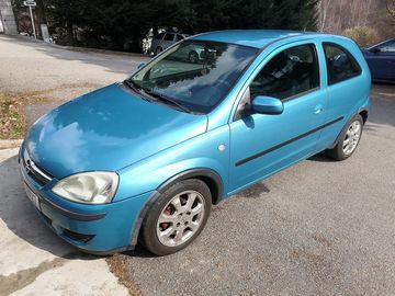 Opel corsa C 1.2i Automat