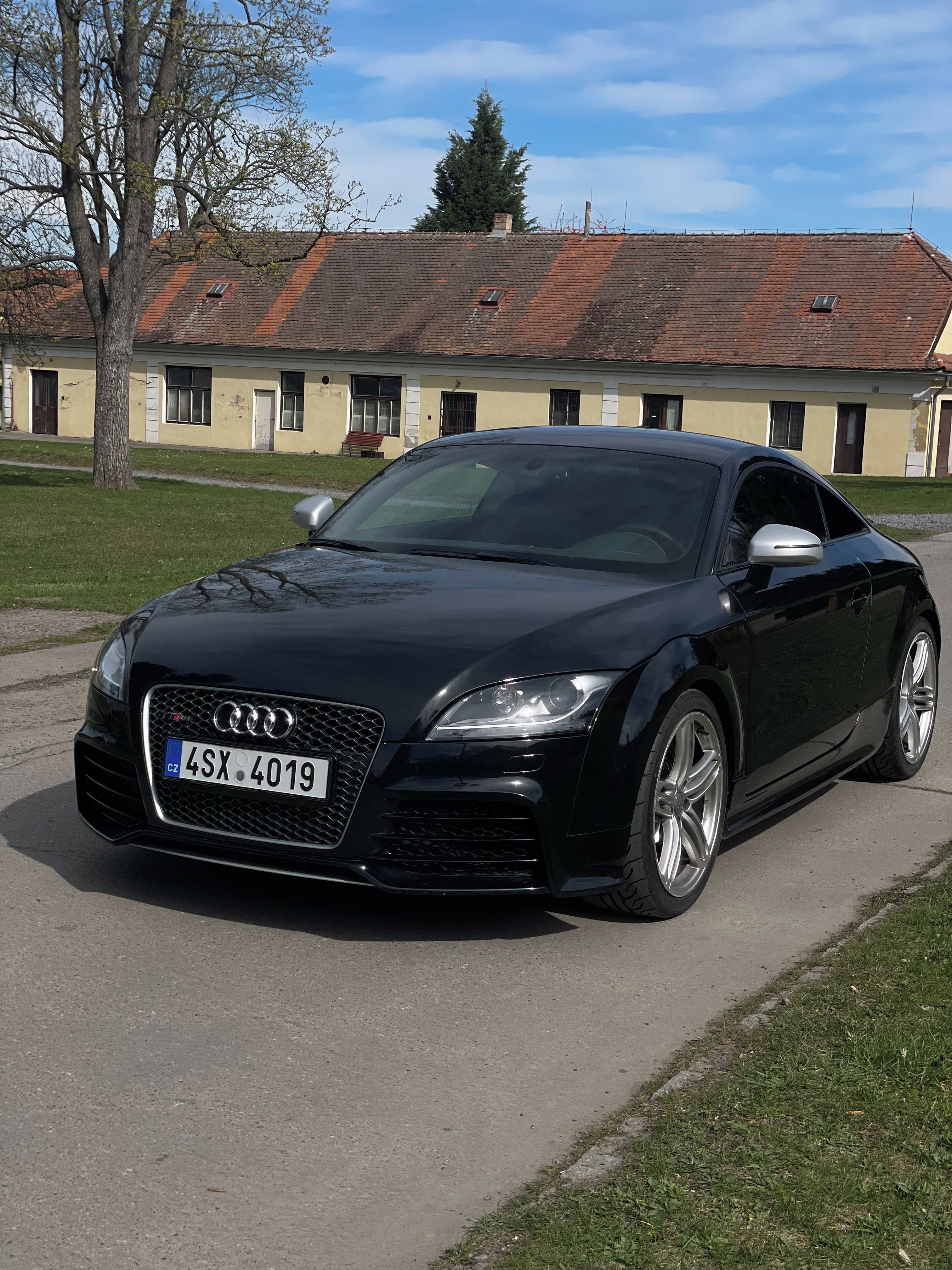 Audi TT, RS najeto 11tis NEW motor+kov