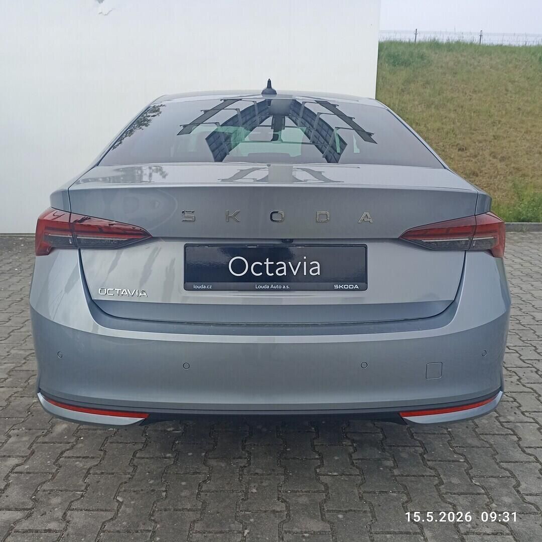 Škoda Octavia, Exclusive Selection 2,0 TDI 11 - fotka 3