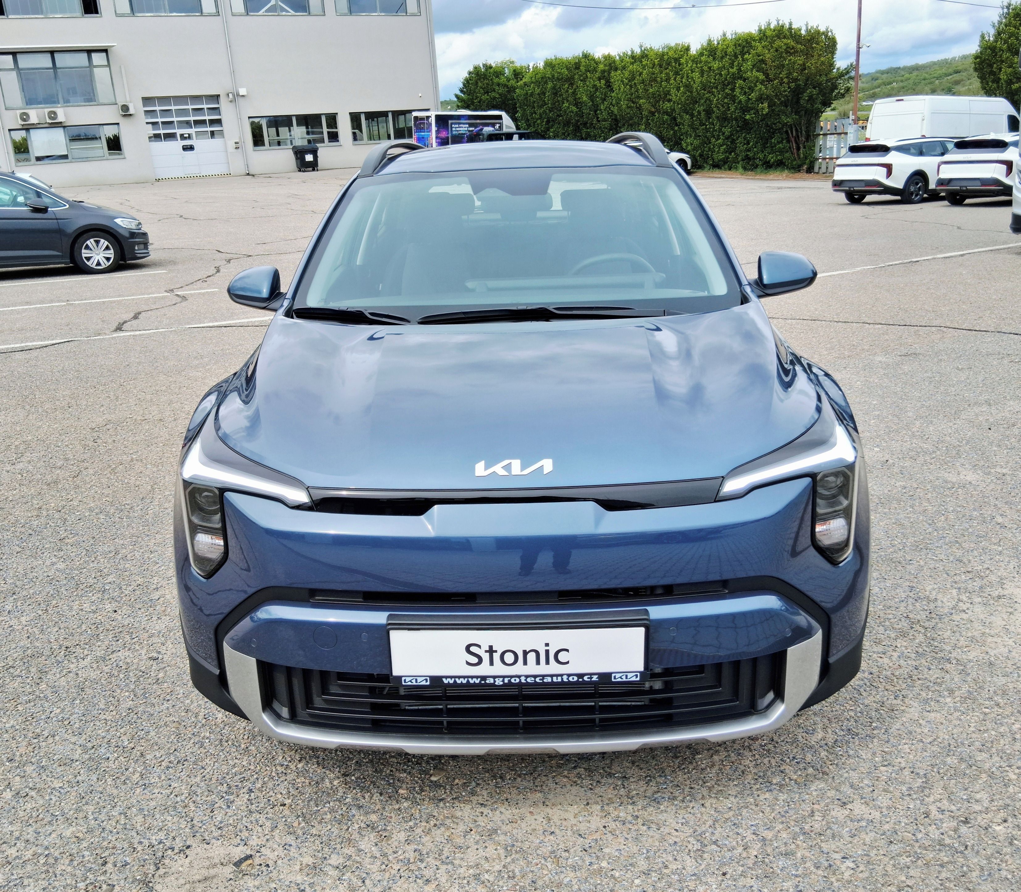 Kia Stonic, 1.0 T-GDI 74 kW - fotka 2