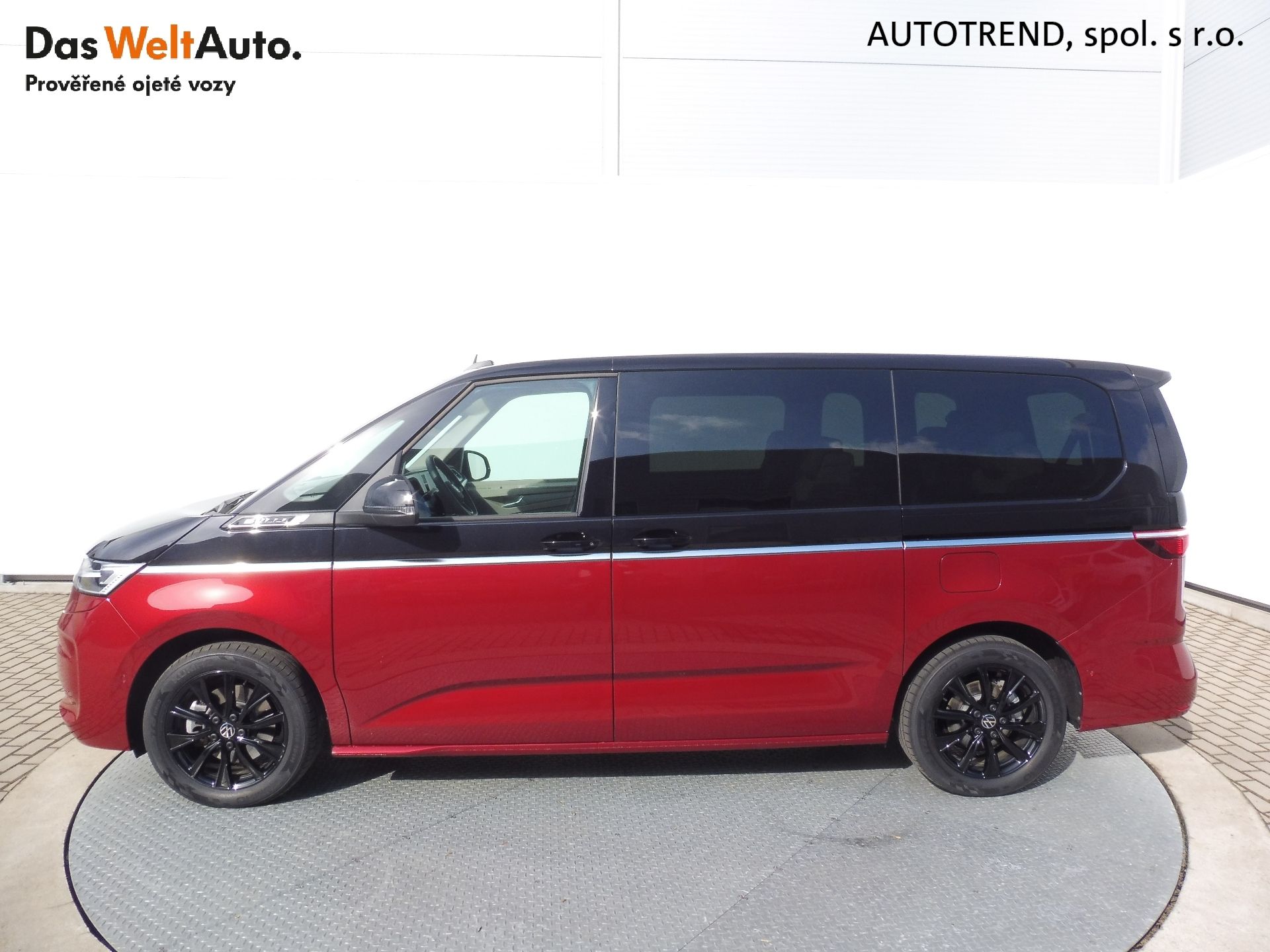 Volkswagen Multivan, Style 1,5 TSI PHEV 180kW DSG 4 - fotka 3