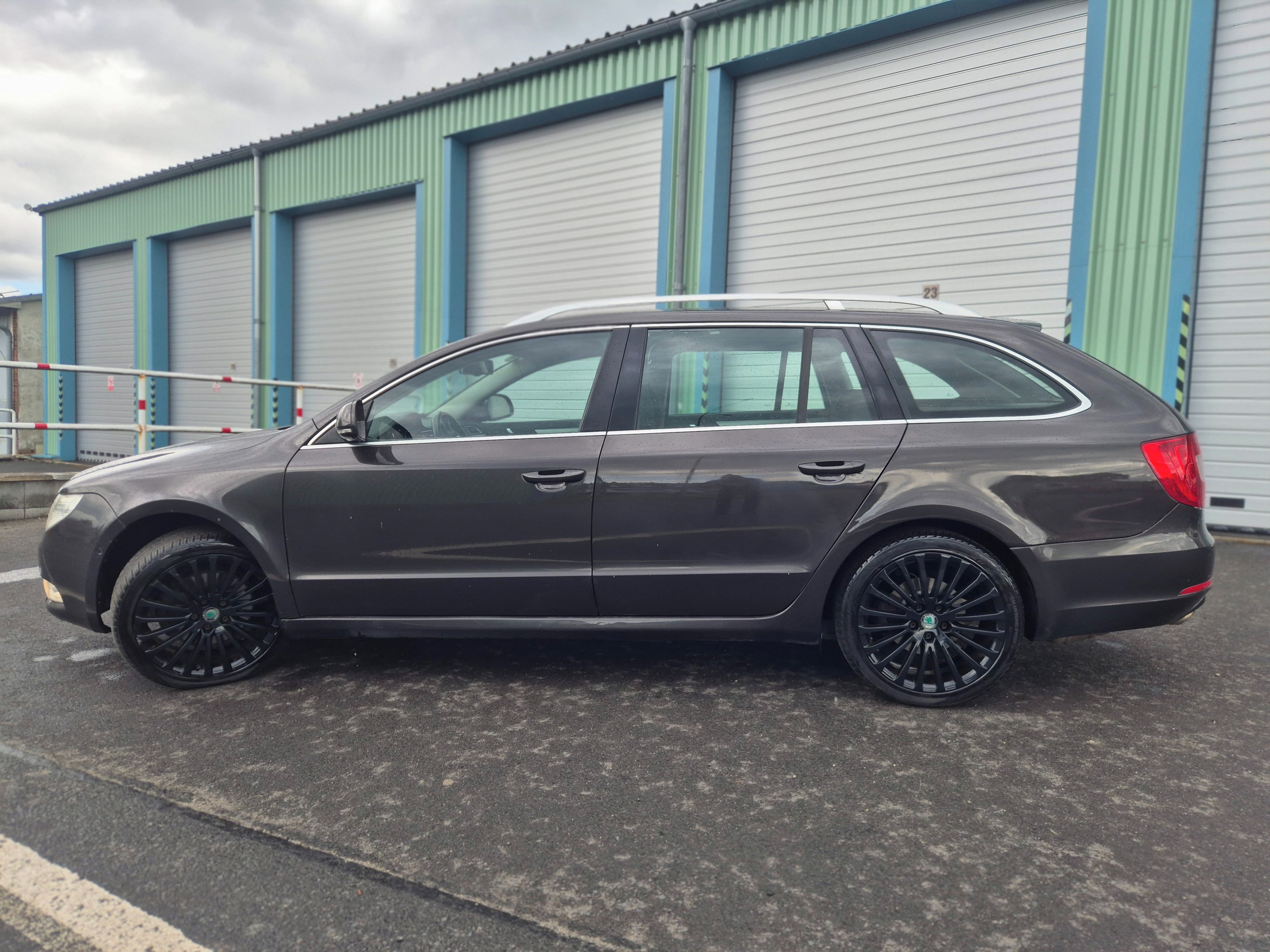 Škoda Superb, 1 maj.plný servis ZÁRUKA 1 ROK - fotka 5