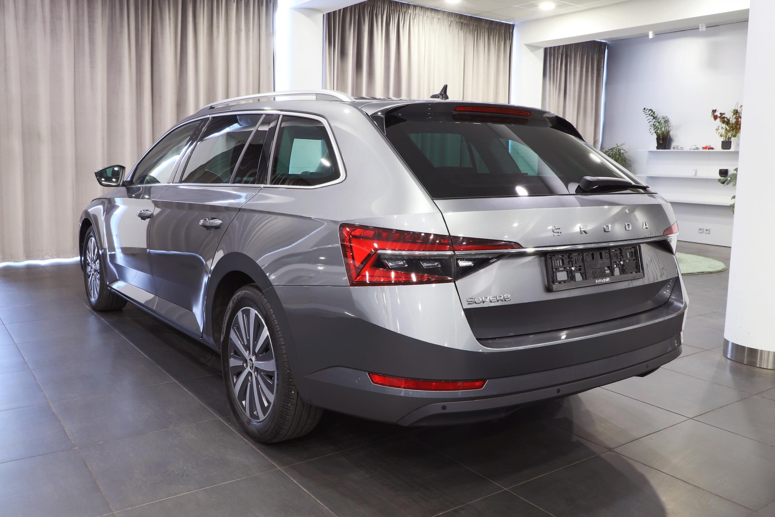 Škoda Superb, Style 2.0 TDI 147kW DSG - fotka 4