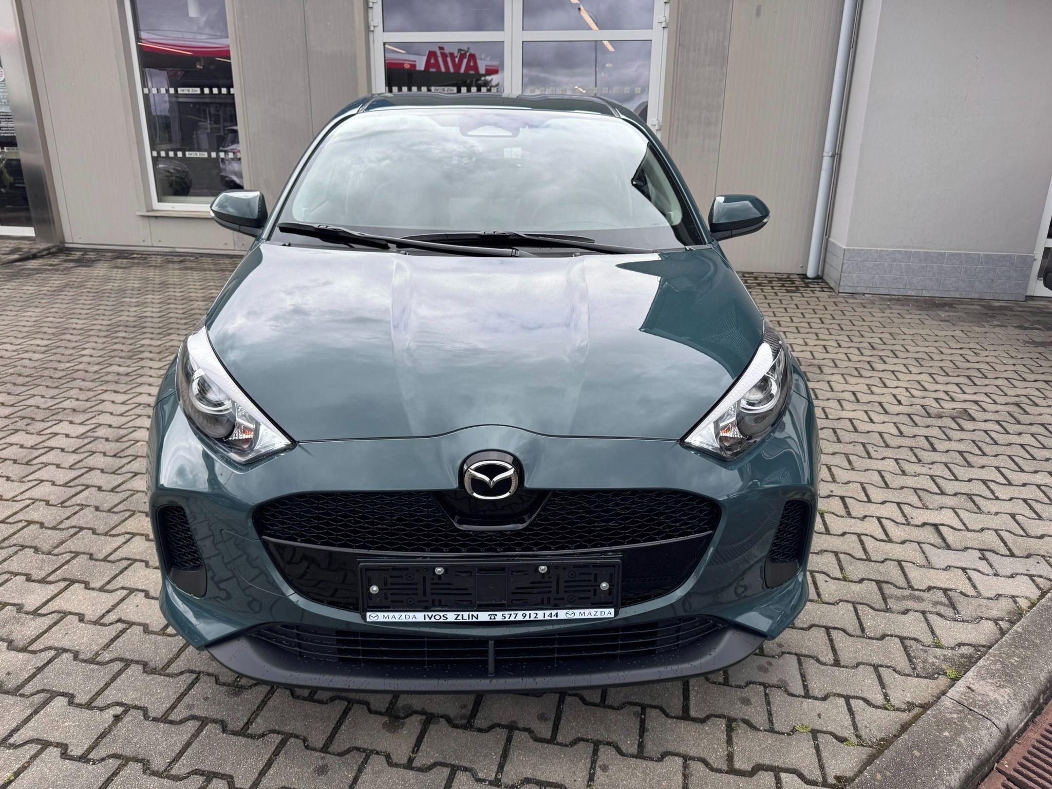 Mazda 2 Hybrid, 1,5 Centre Line - fotka 2