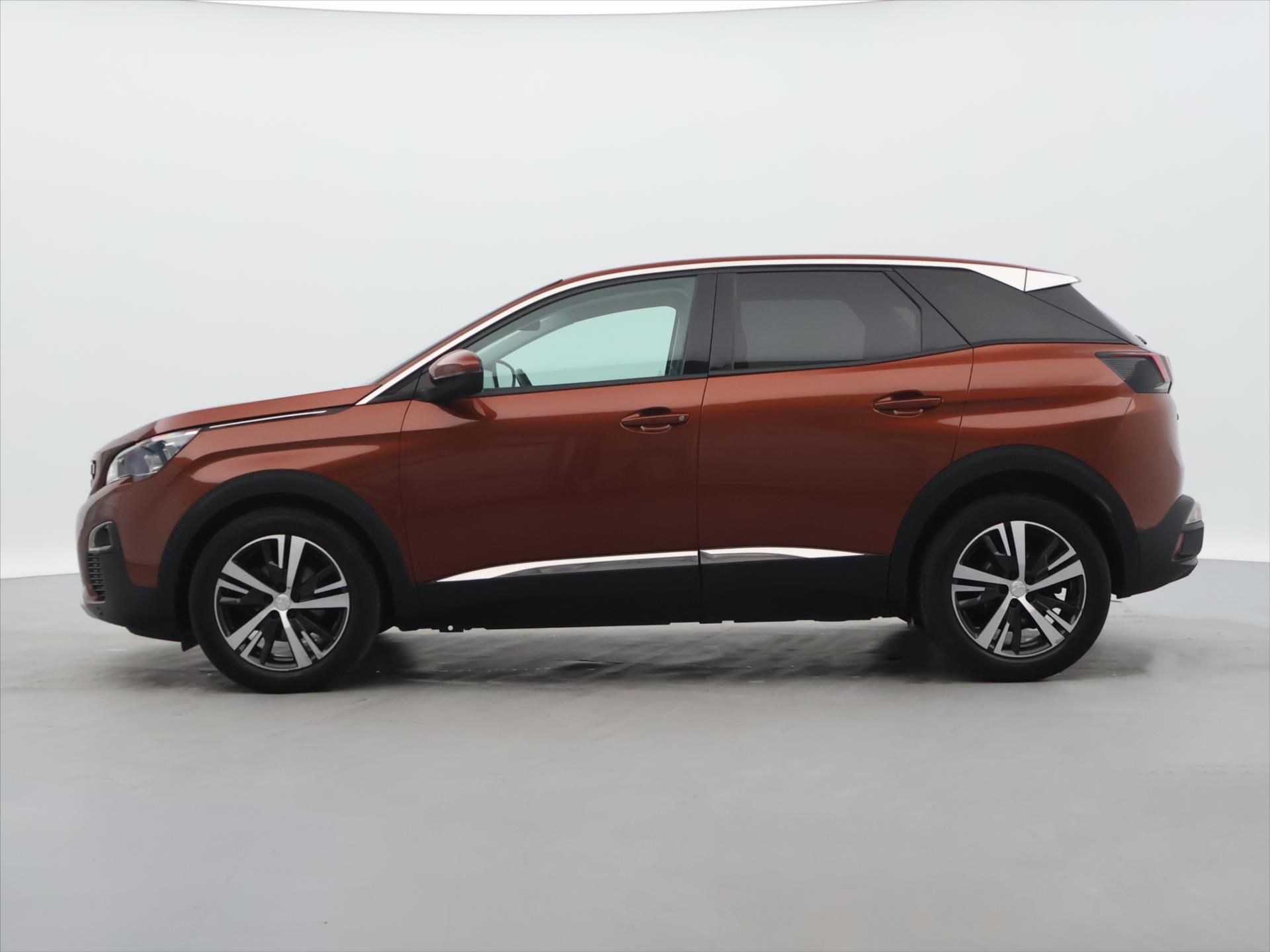 Peugeot 3008, 1,5 Blue HDi 96kW Allure CZ - fotka 4