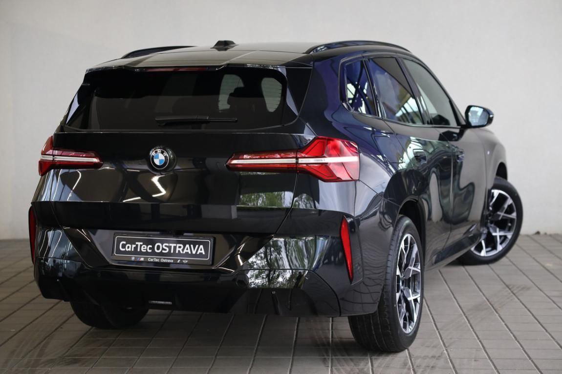 BMW X3, xDrive 40d - fotka 3