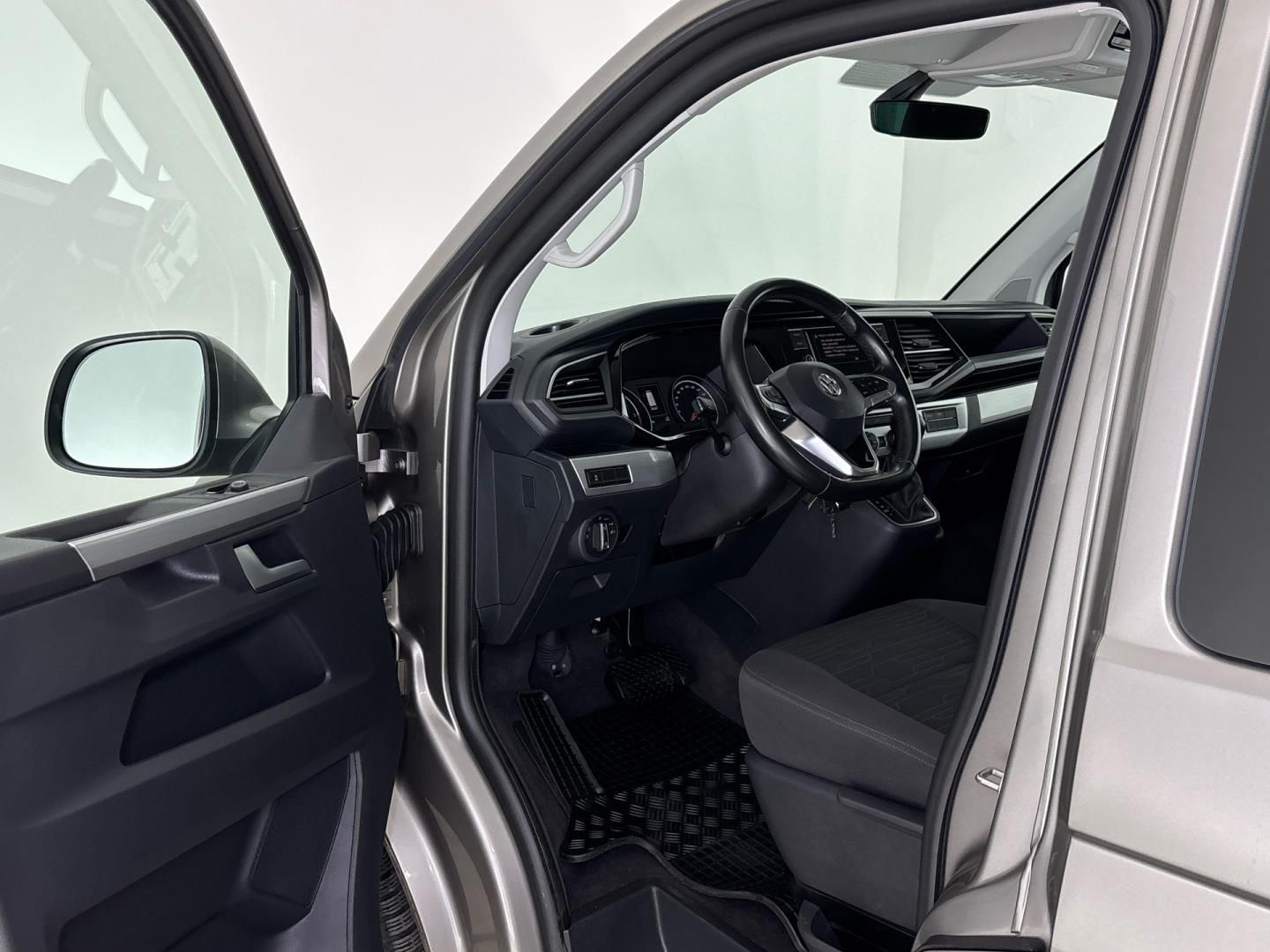 Volkswagen Multivan, 2.0 TDI / 146 kW Comfortline 4 - fotka 6