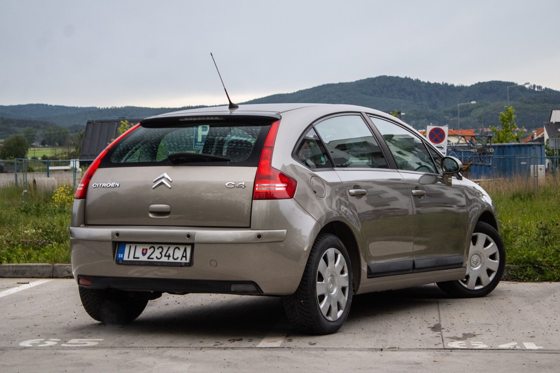 Citroën C4 - fotka 5