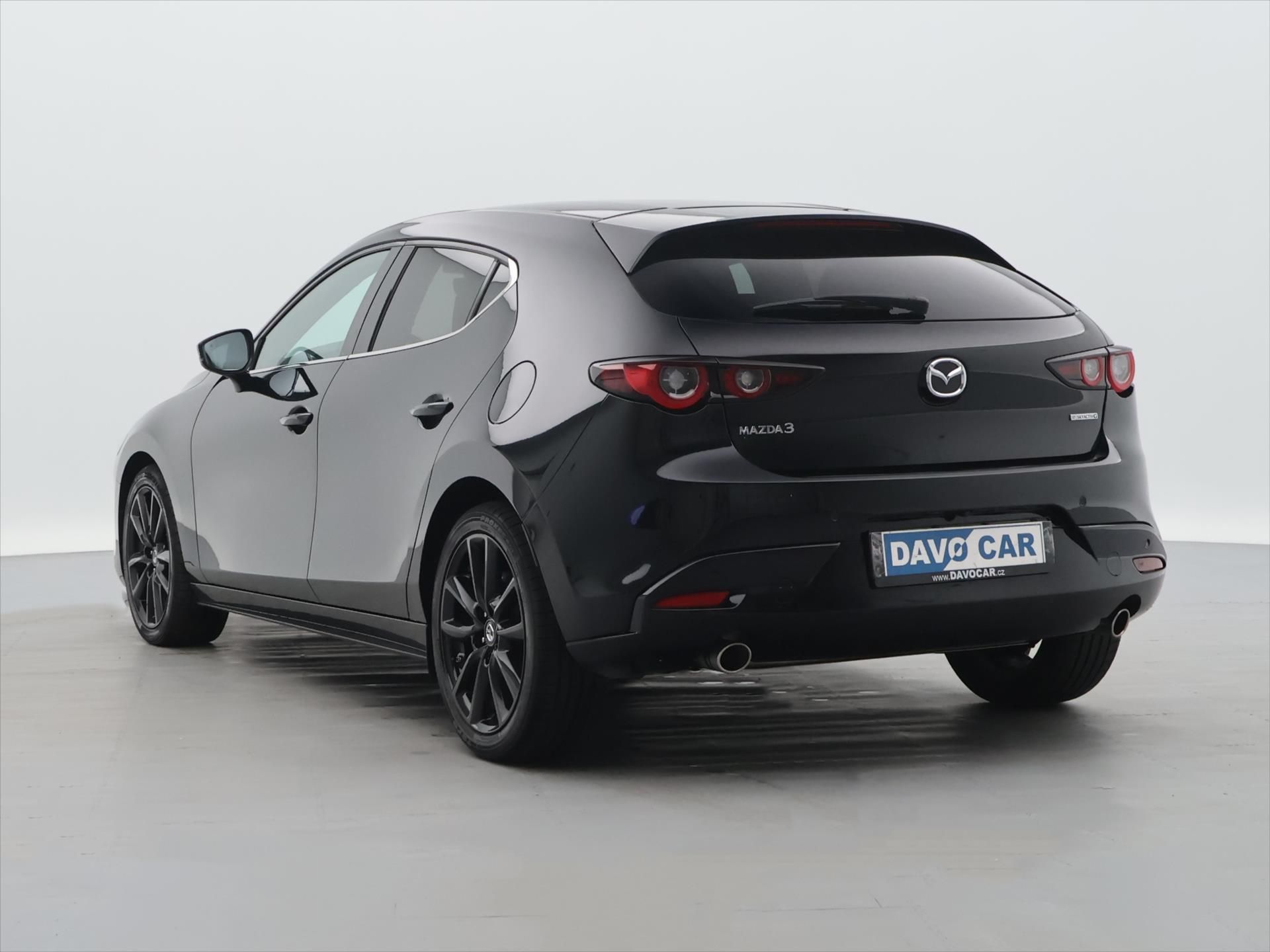 Mazda 3, 2.0 eSkyactive-G 90kW Homura A - fotka 5