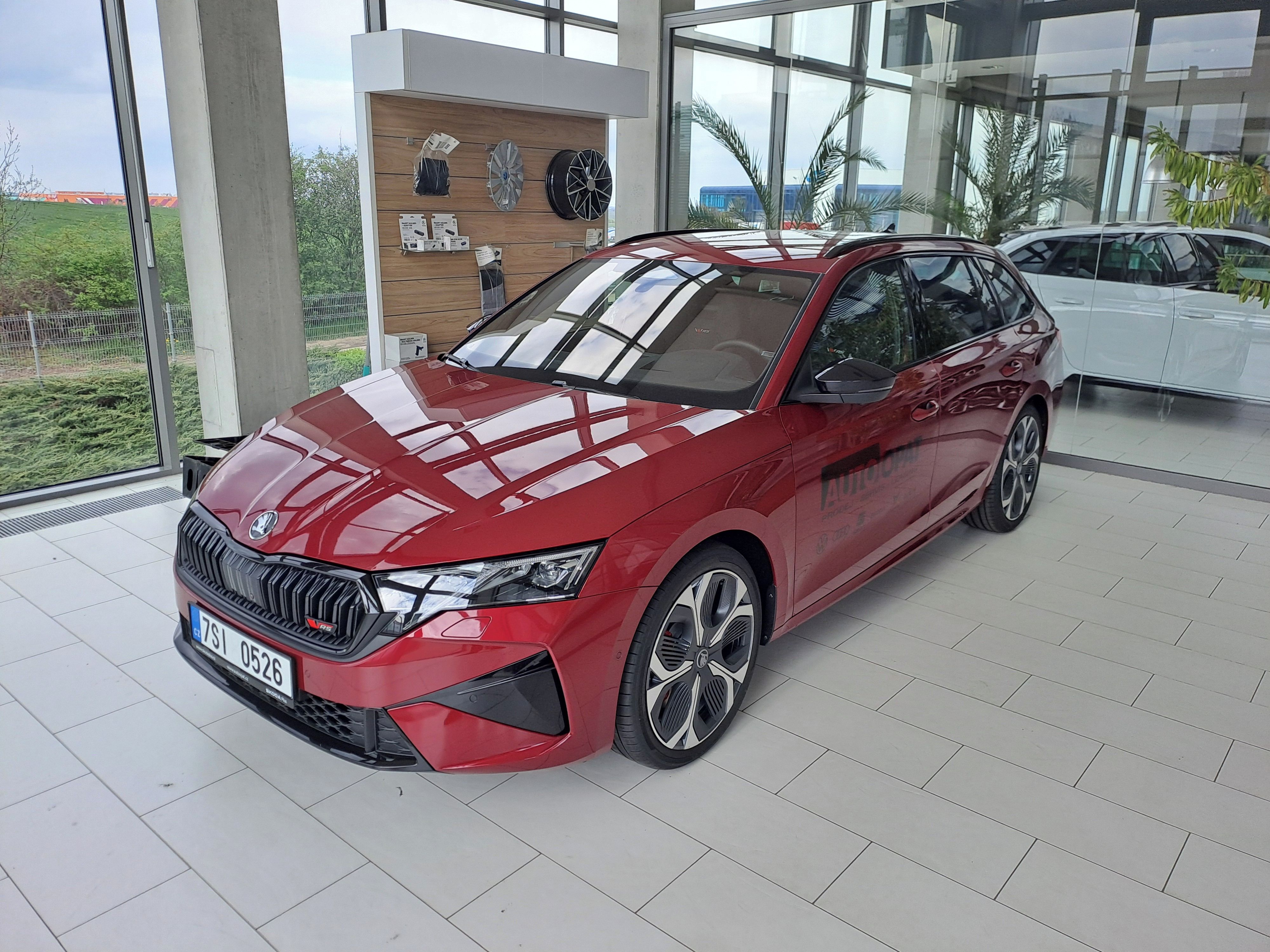 Škoda Octavia, 2,0 TSI 195 kW RS - fotka 3