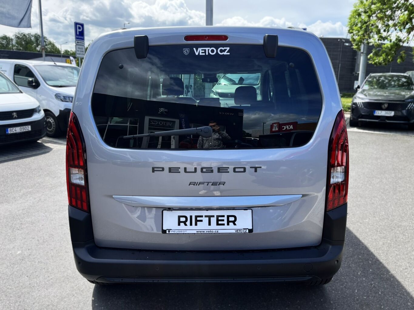 Peugeot Rifter, ALLURE PureTech 110k MAN6 s ho - fotka 4
