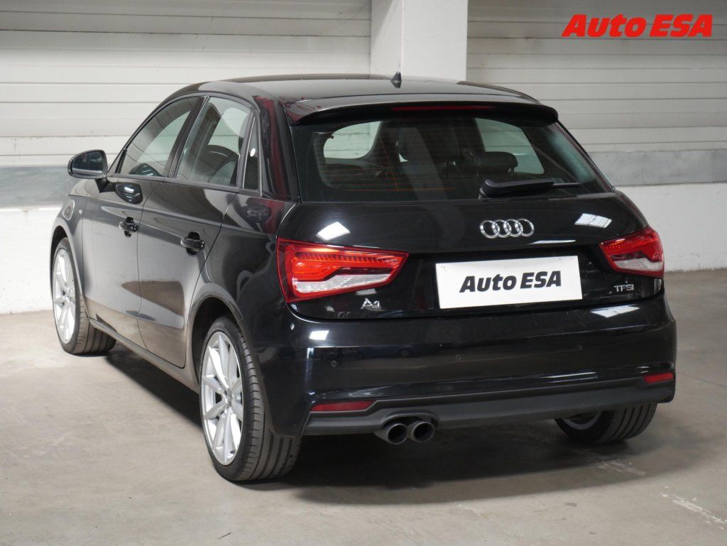 Audi A1, 1.4 Tsi,AT,bixen,AC - fotka 4