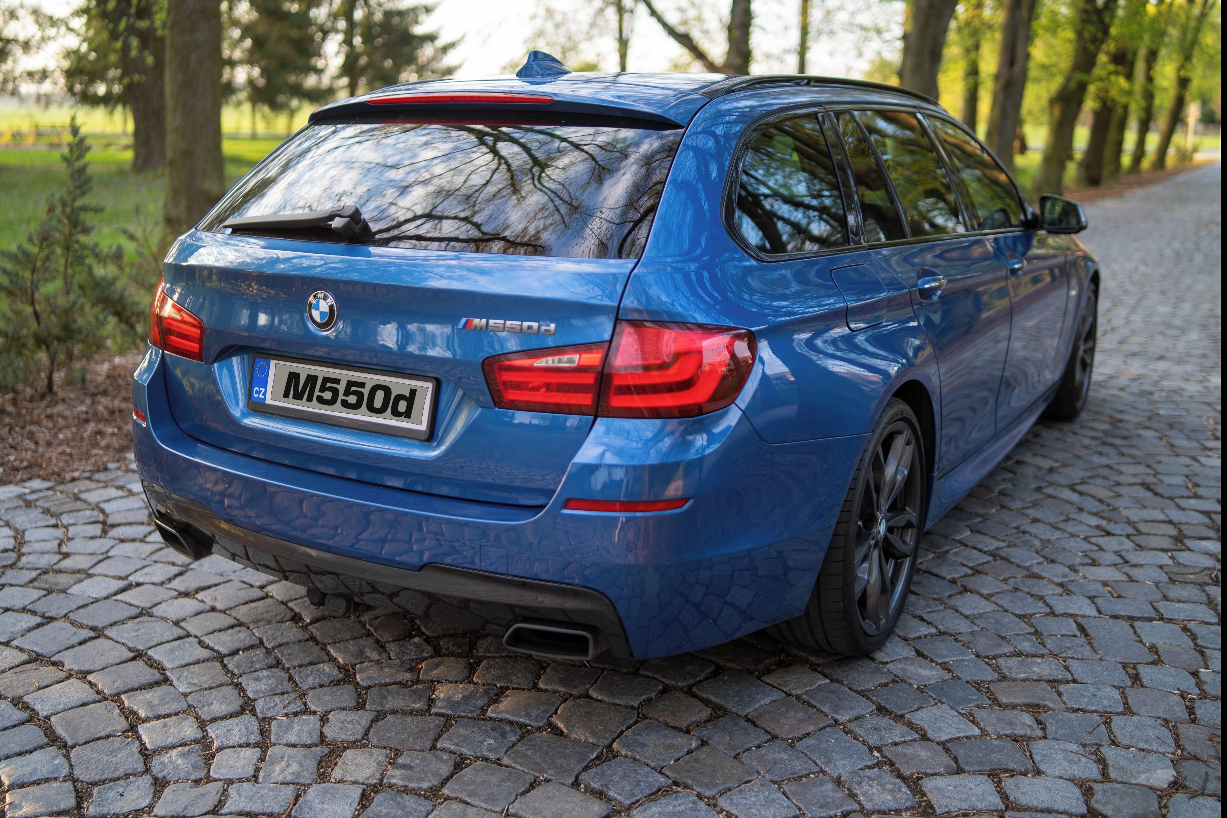 BMW Řada 5, BMW M550d xDrive F11 M-packet - fotka 2