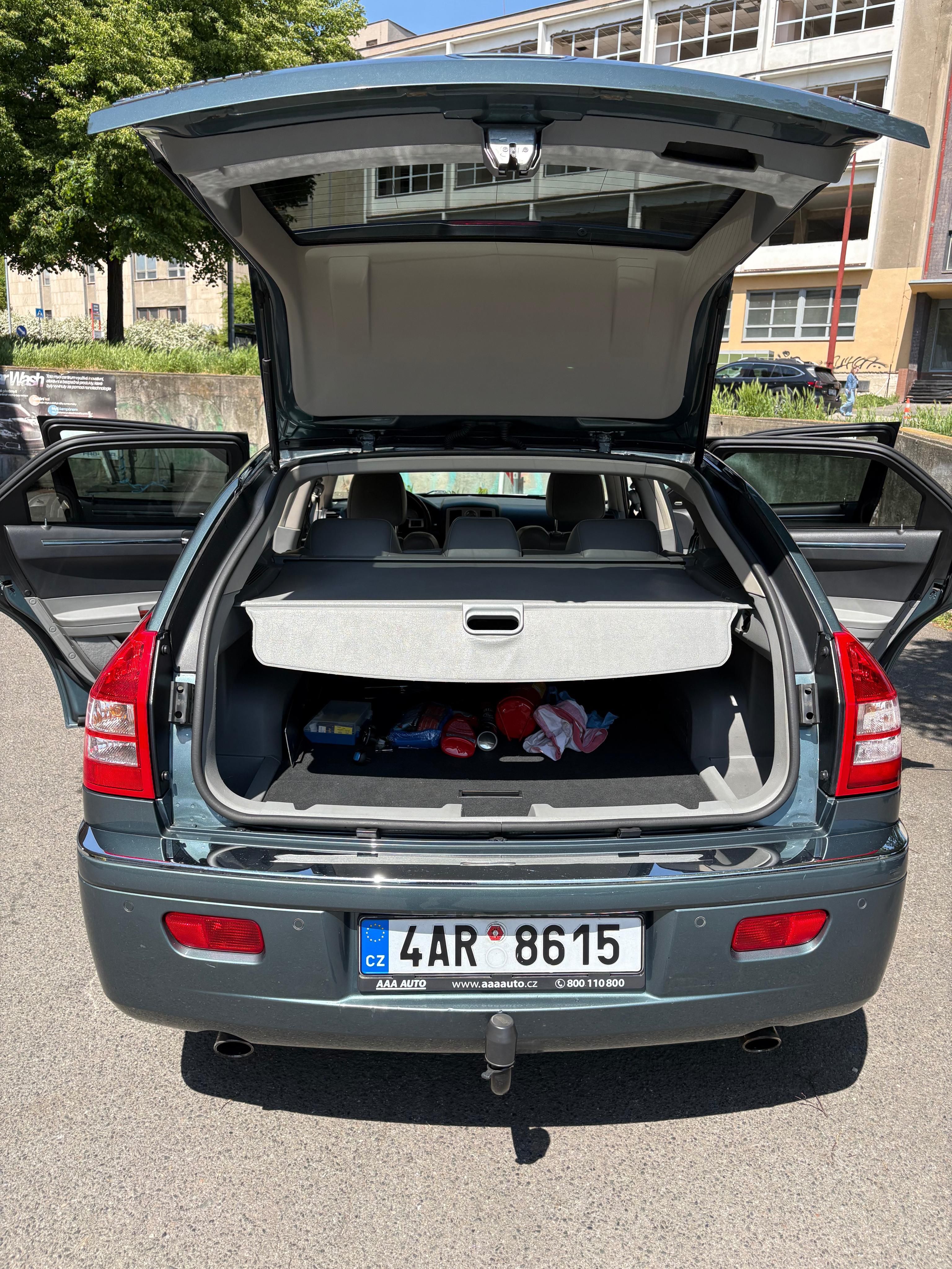 Chrysler 300C, Chrysler 300C TouringLX 3,0CRD - fotka 5