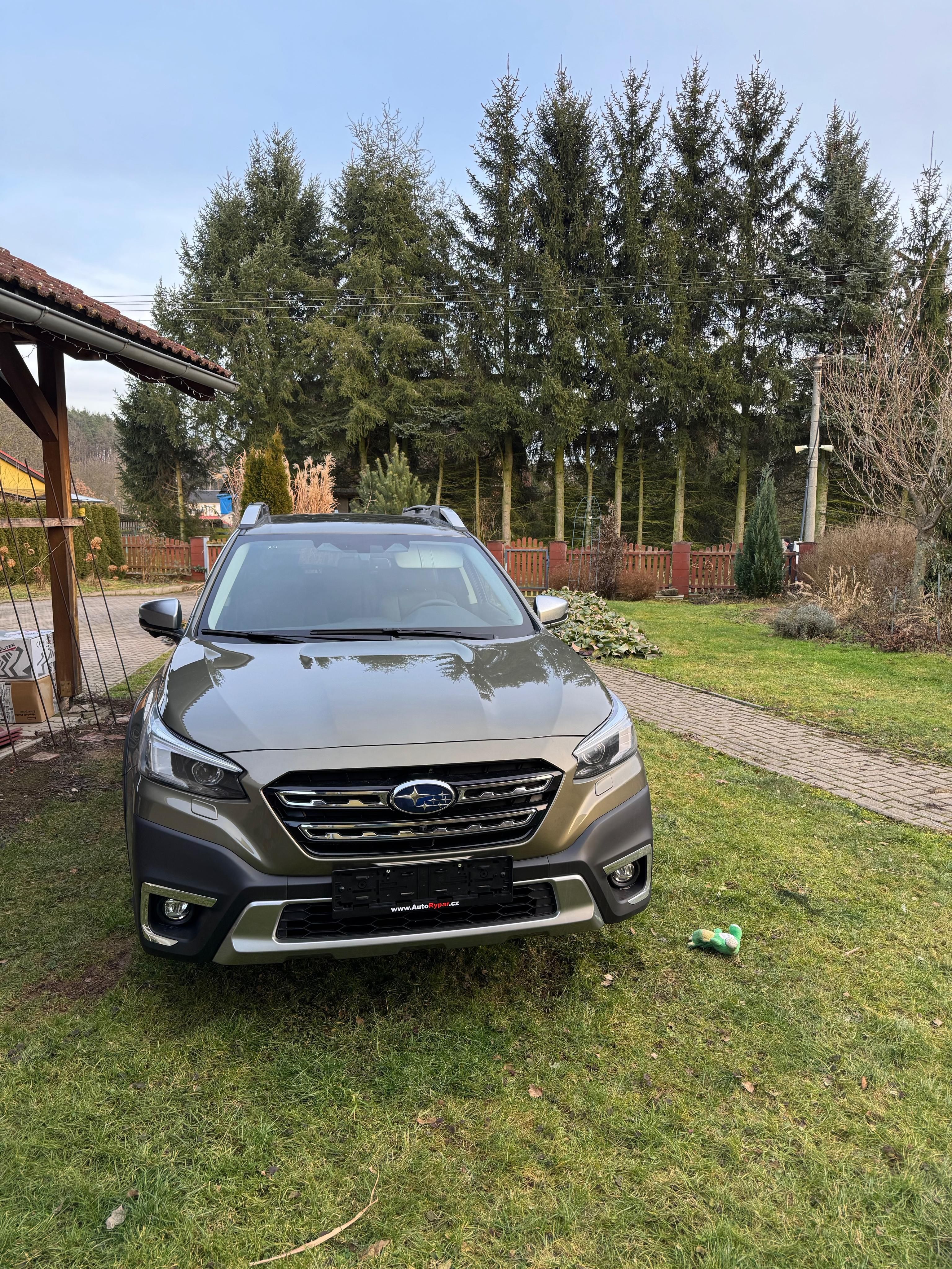 Subaru Outback, Touring 2.5 4x4 - fotka 3