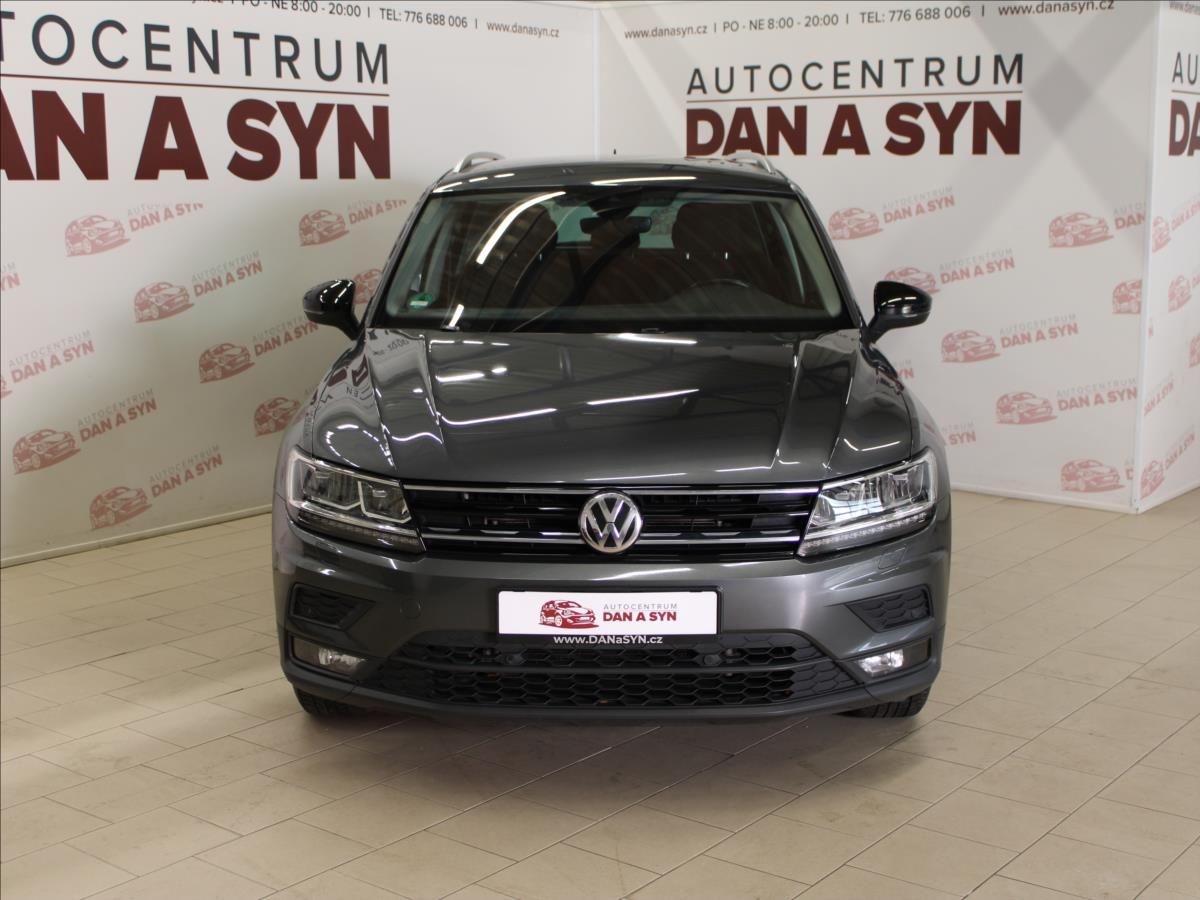 Volkswagen Tiguan, 2,0 TSi 140 KW, LED, DSG, 4 Mo - fotka 2