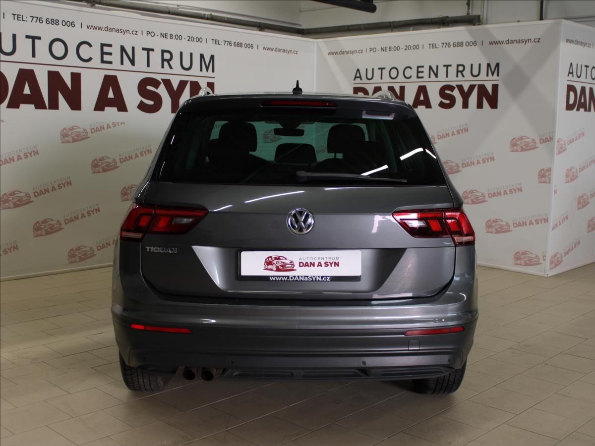 Volkswagen Tiguan, 2,0 TSi 140 KW, LED, DSG, 4 Mo - fotka 5