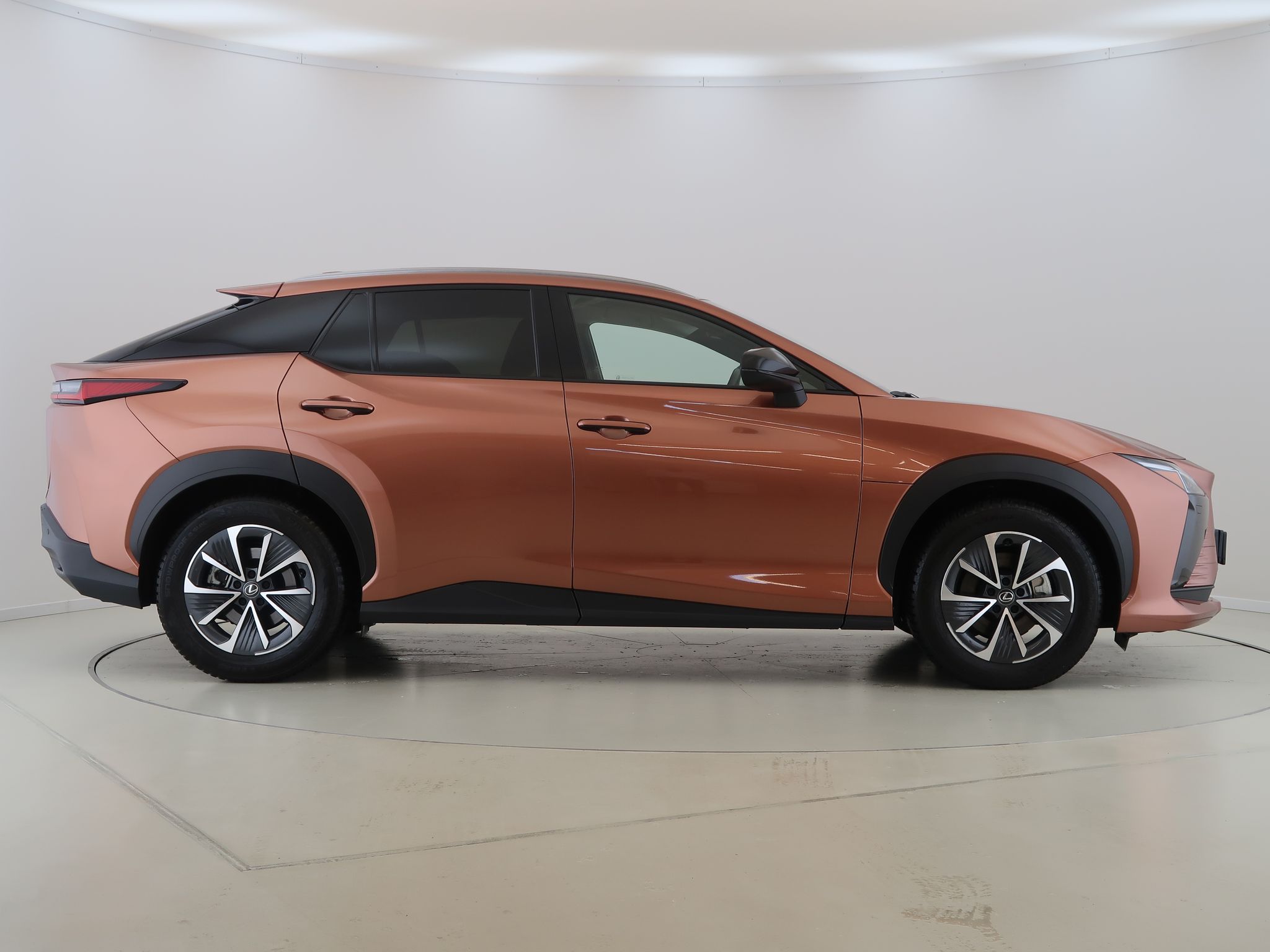 Lexus, RZ,Executive,150KW,71,4kWh,CZ - fotka 4