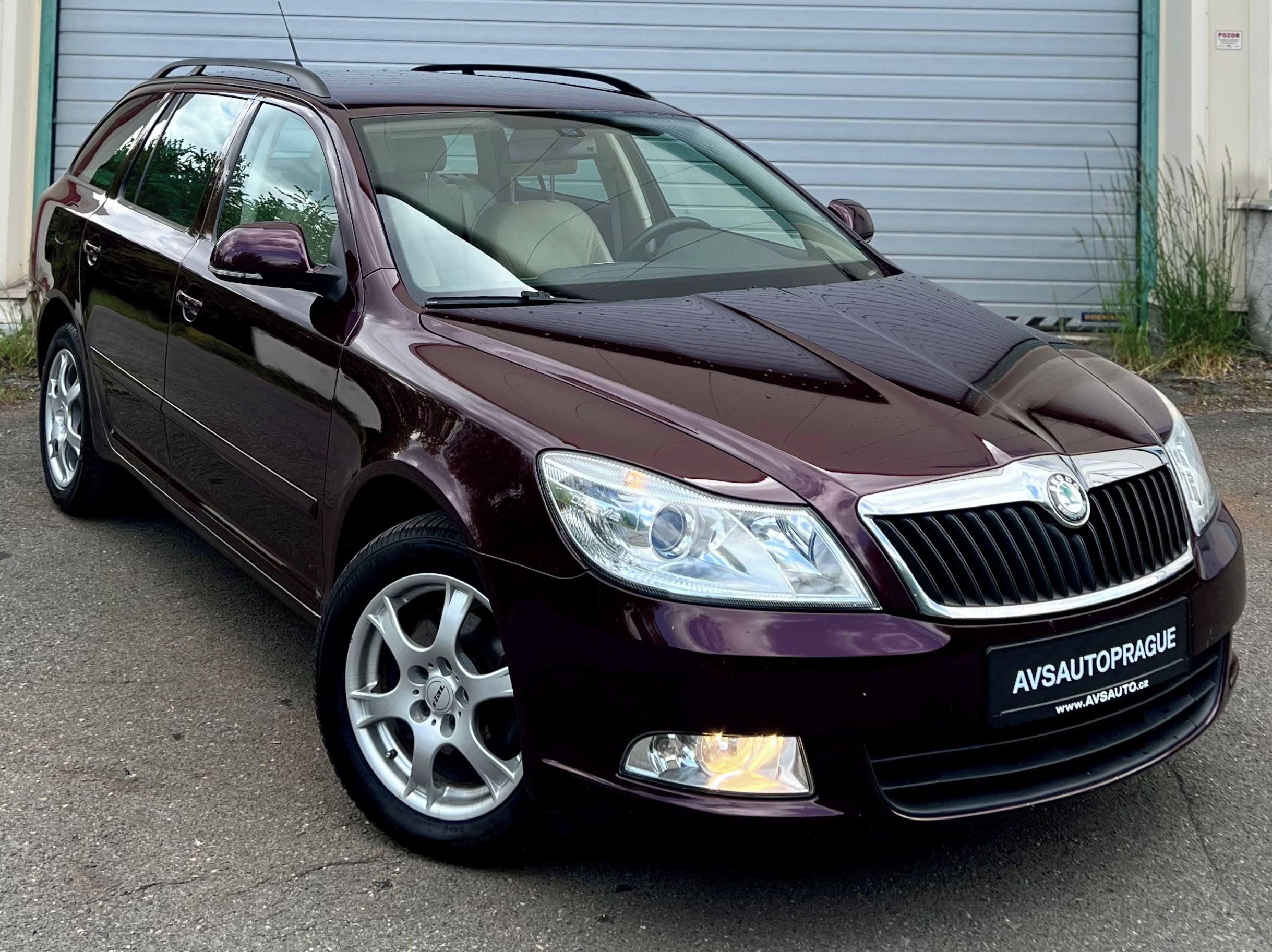Škoda Octavia, 2.0 TDI Elegance  ZACHOVALÁ