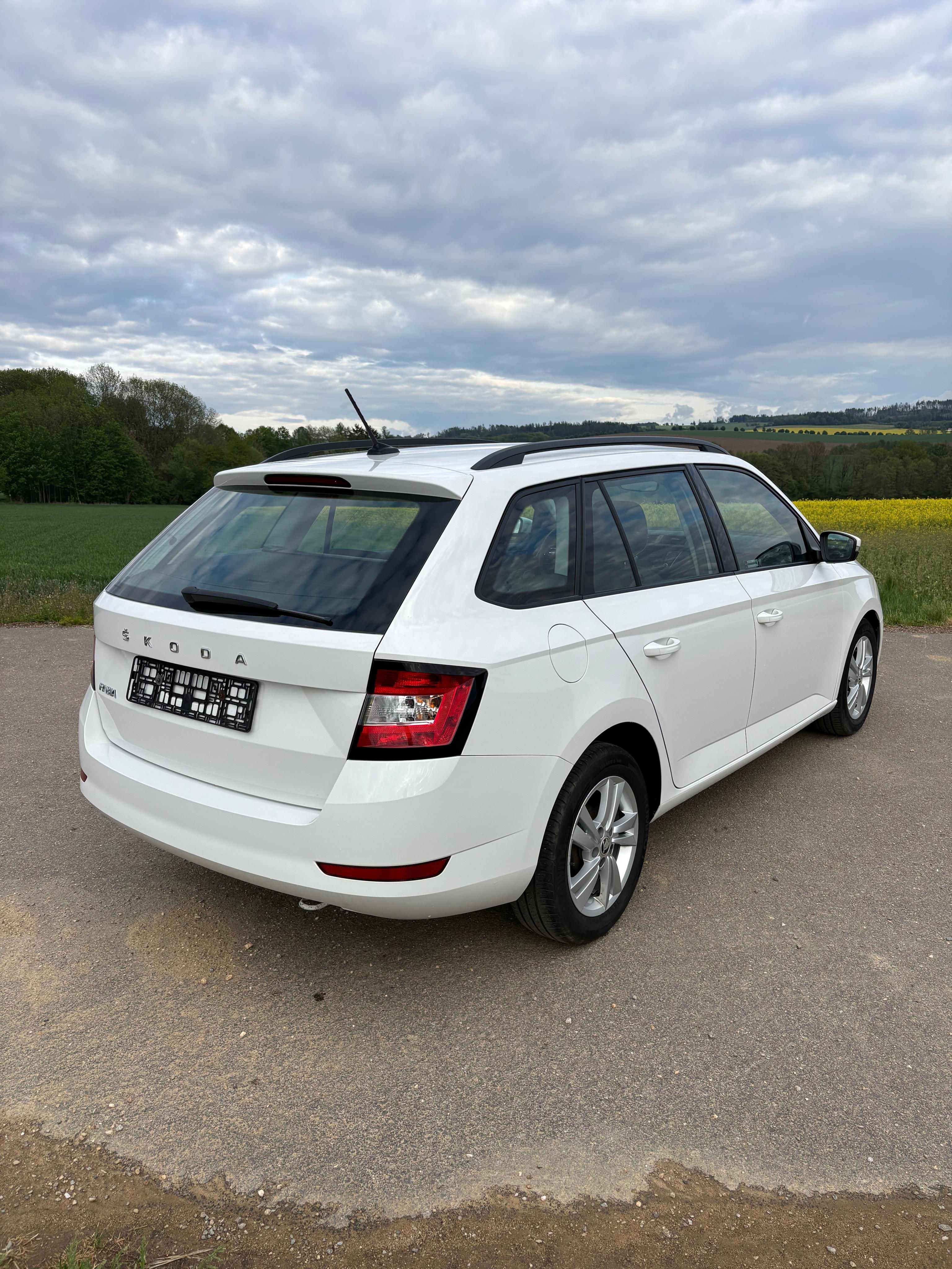 Škoda Fabia, ŠKODA FABIA 1.0 Tsi 70 Kw - fotka 4