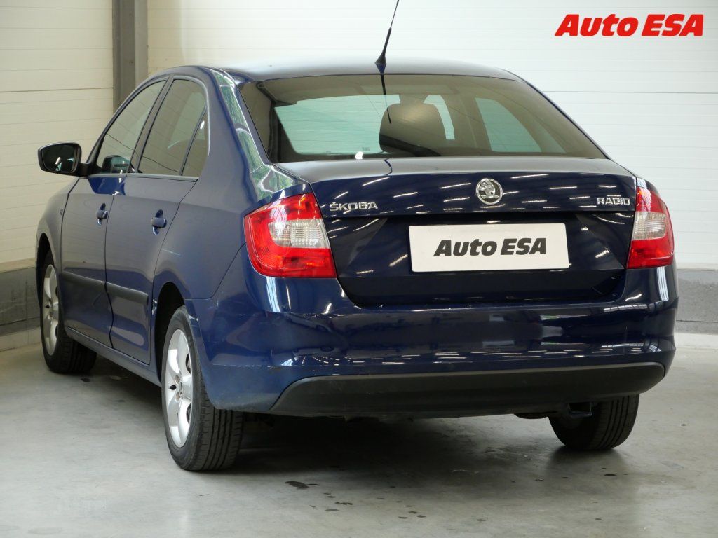 Škoda Rapid, 1.6tdi,ČR - fotka 6