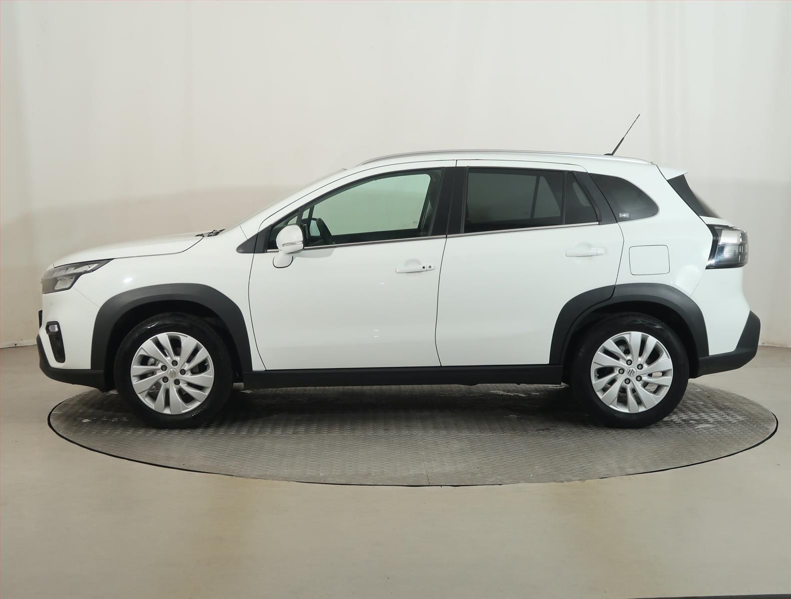Suzuki SX4 S-Cross, 1.4 BoosterJet, 4X4, ČR,1.maj - fotka 3