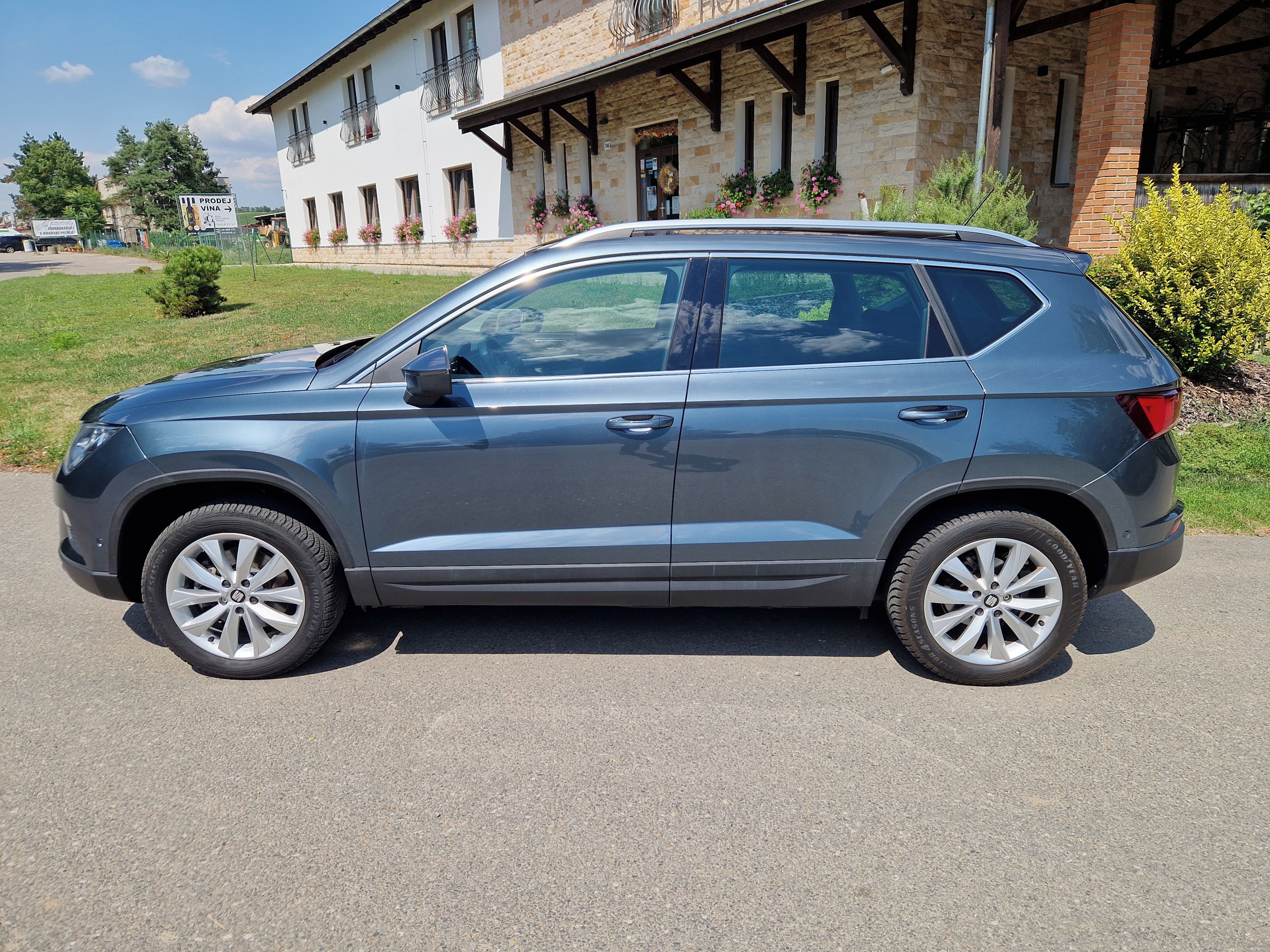 Seat Ateca, 1,0 TSI 85 KW , navi, kamera , - fotka 6