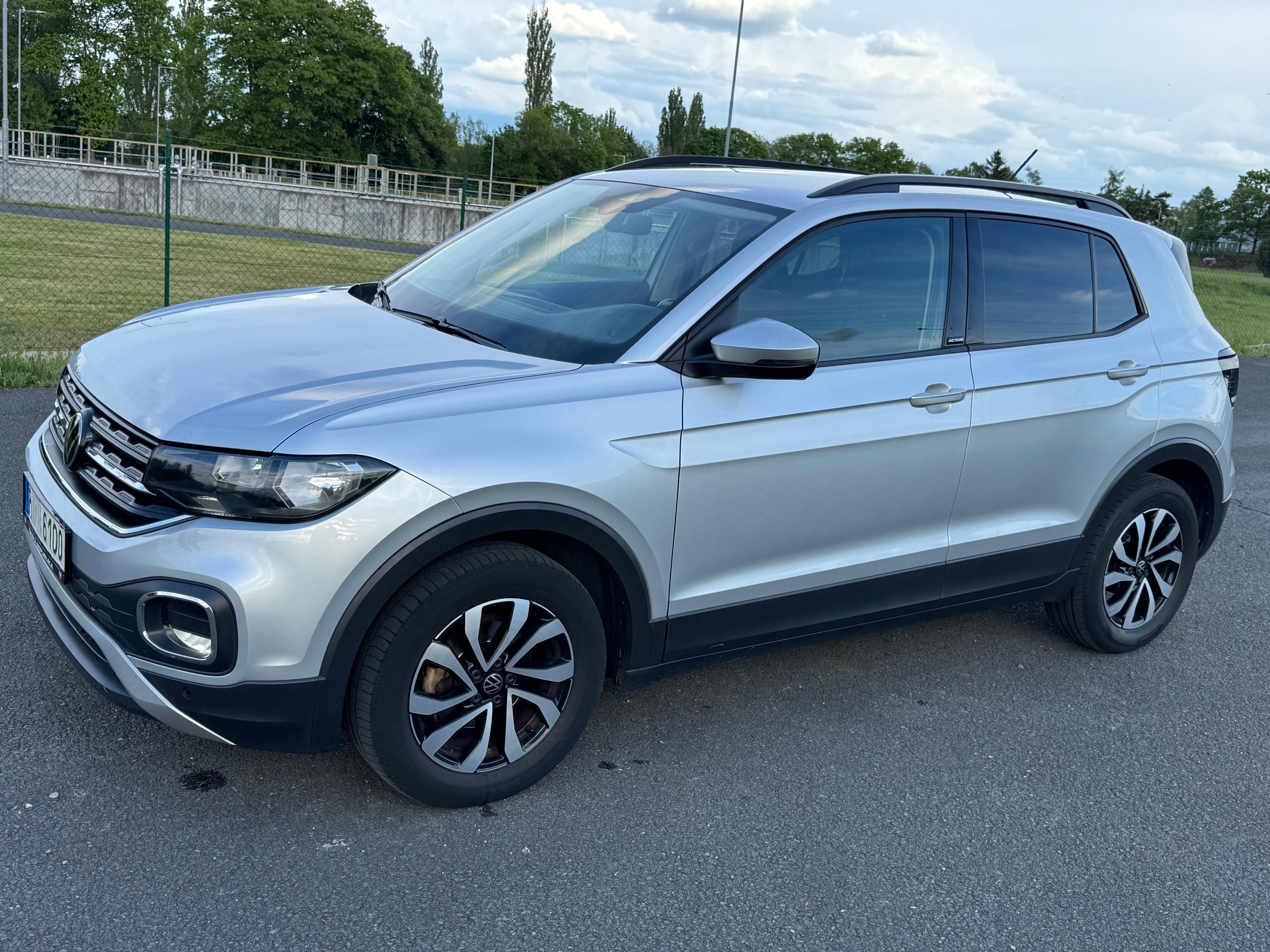Volkswagen T-Cross, 1.0 TSI TOP STAV VOZU - fotka 2