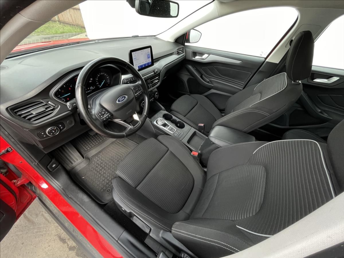 Ford Focus, 1,5 Ecoblue AT8 Titanium Style - fotka 5