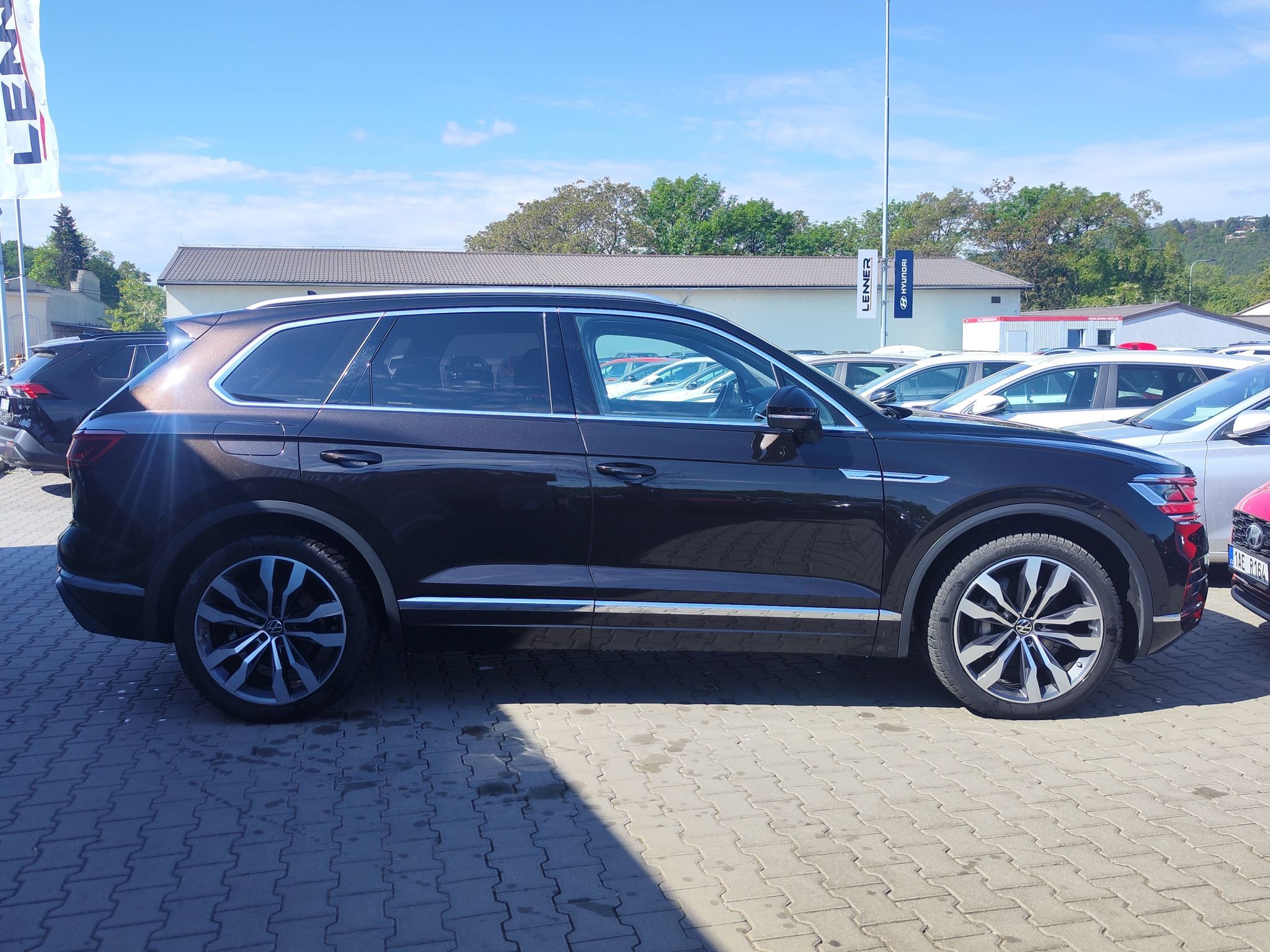 Volkswagen Touareg, 3.0 TDi/210kW Elegance AT 4x4 - fotka 4