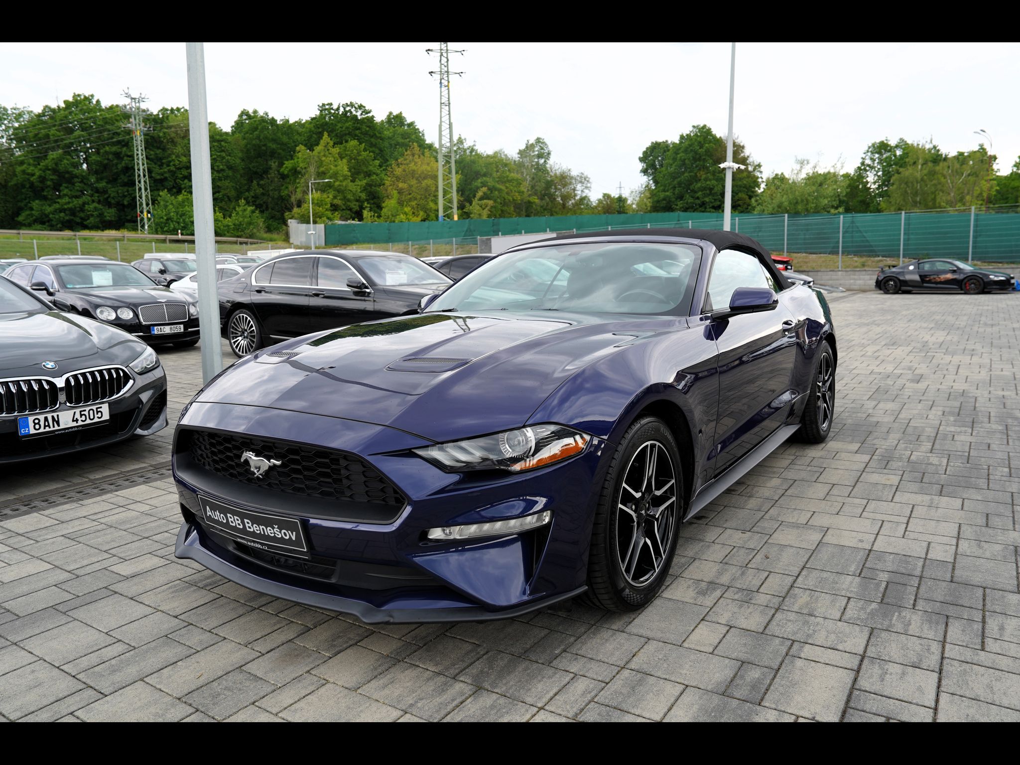 Ford Mustang, Convertible 2.3L EcoBoost - fotka 2