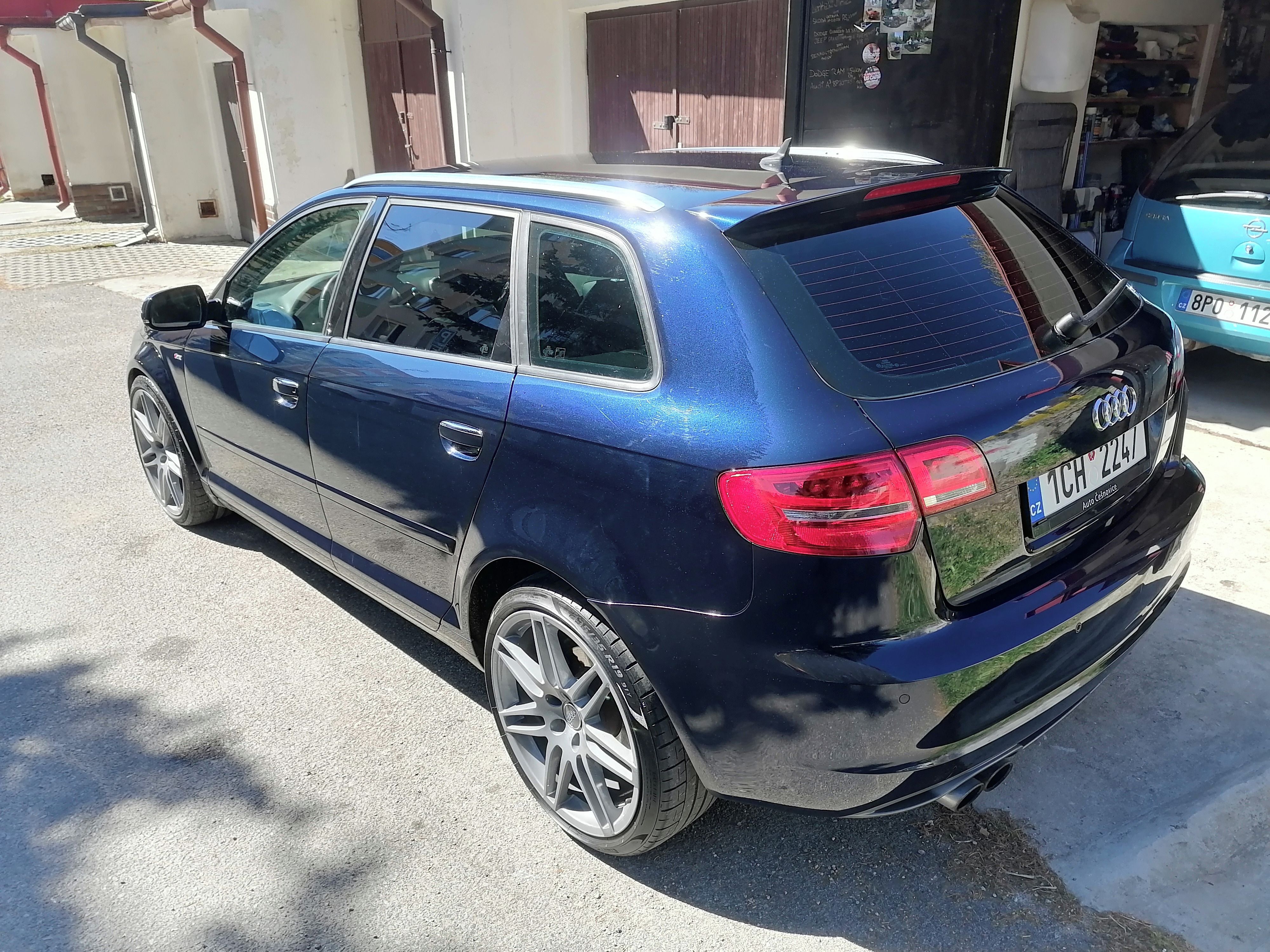 Audi A3, A3 8P Sportback 2.0TFSI S-line - fotka 3