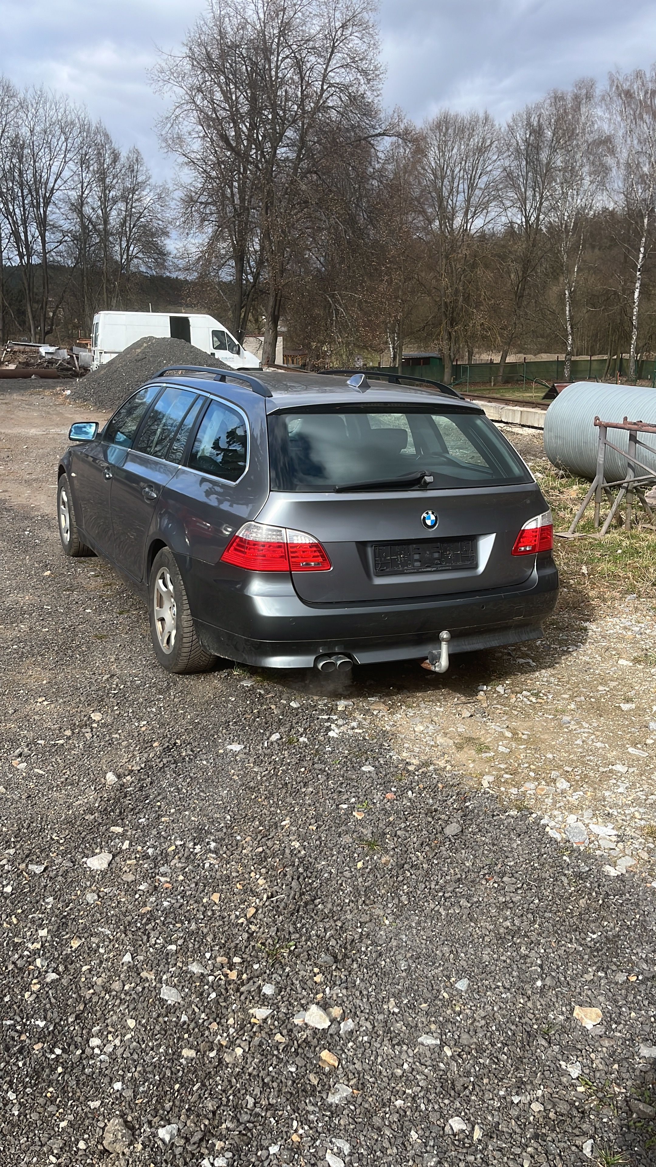 BMW Řada 5, 525ix E61 - fotka 6