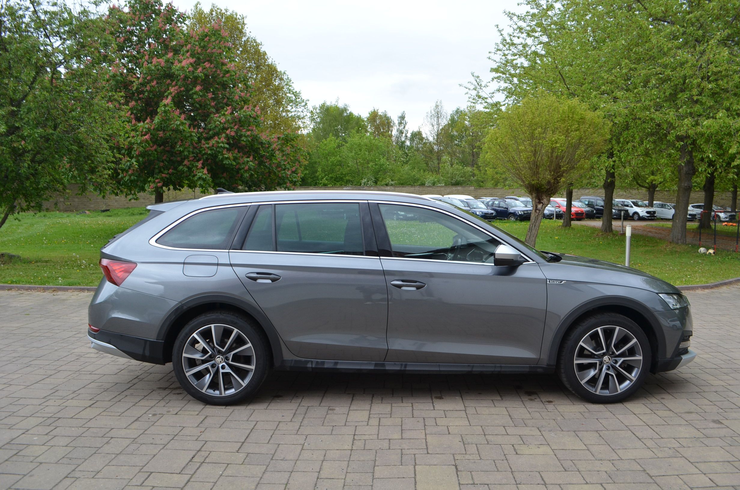 Škoda Octavia, COMBI*SCOUT*DSG*TDI*147KW*TOP* - fotka 4