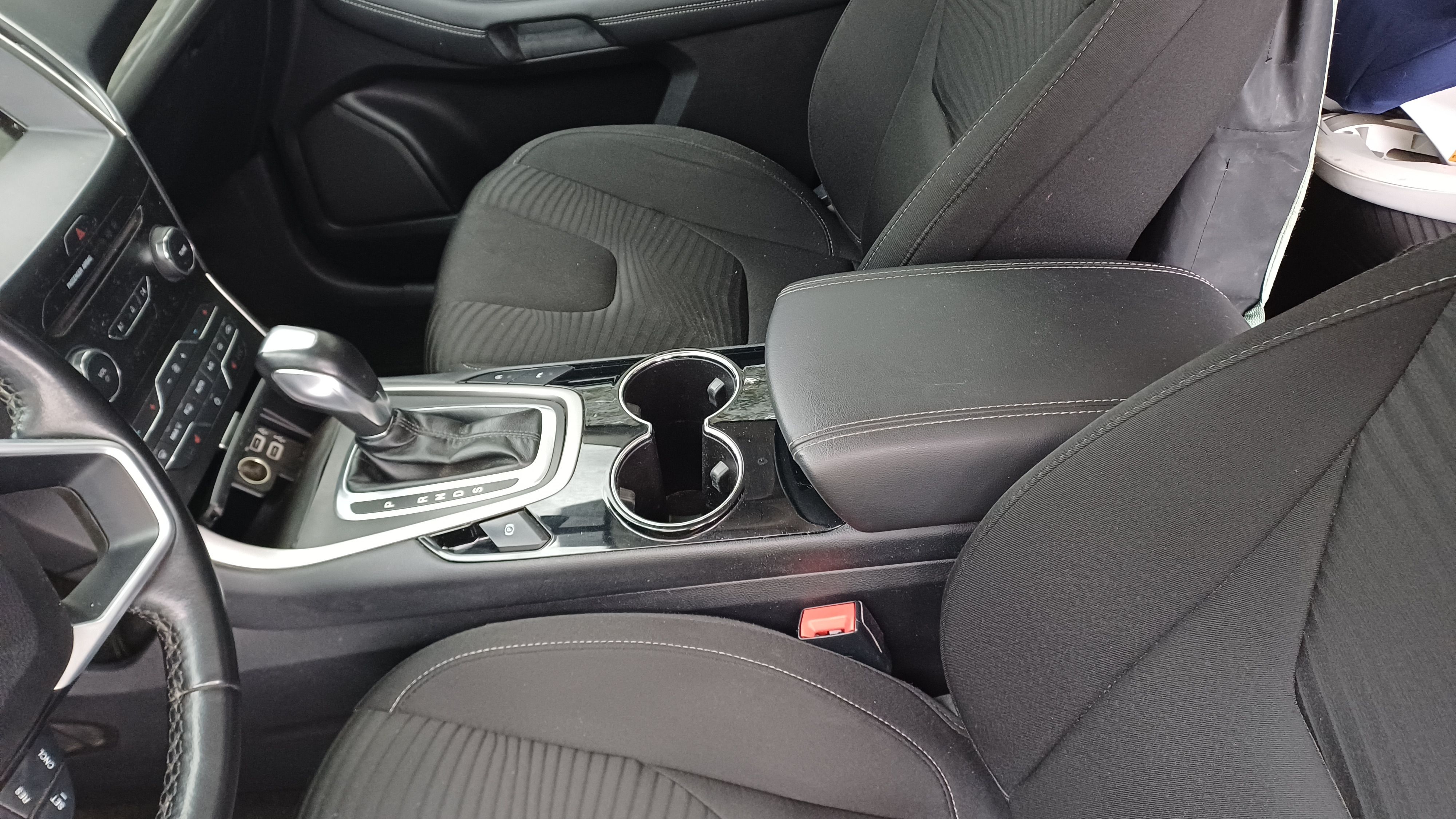 Ford S-MAX, 2.0 TDI, MatrixLED, servis, TZ - fotka 4