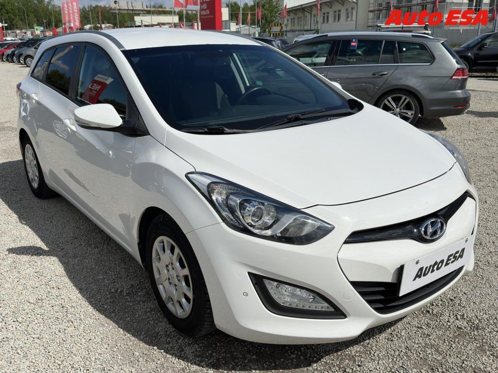 Hyundai i30, 1.6i