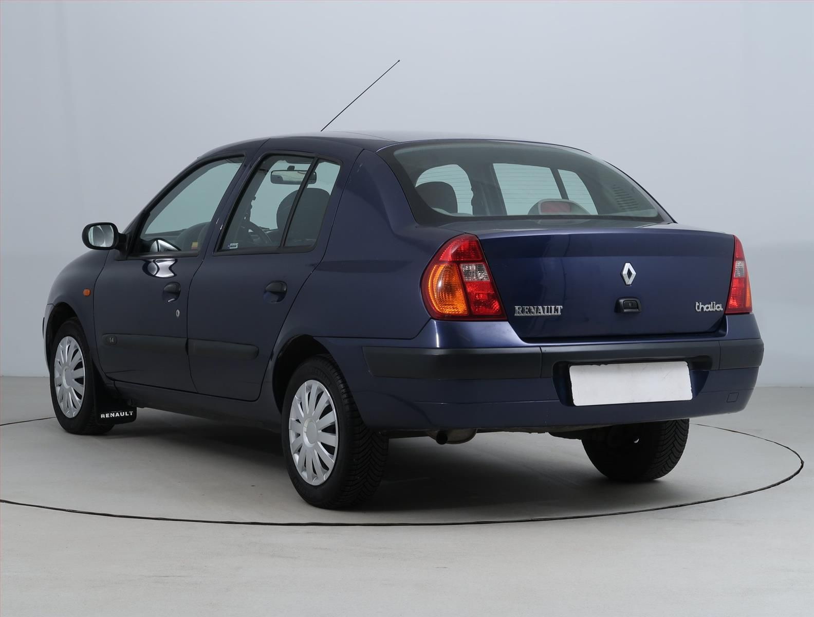 Renault Thalia, 1.4, zamluveno - fotka 4