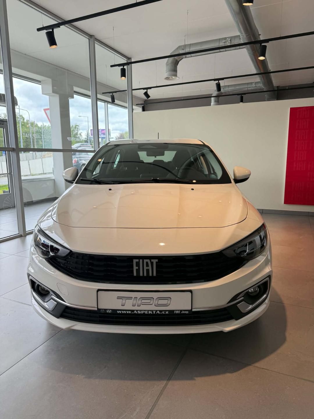 Fiat Tipo, Sedan 1.6 MultiJet - fotka 2