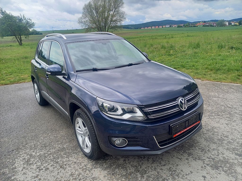 Volkswagen Tiguan, 2,0Tdi 4x4+DSG+Navi+SERVISKA!! - fotka 2