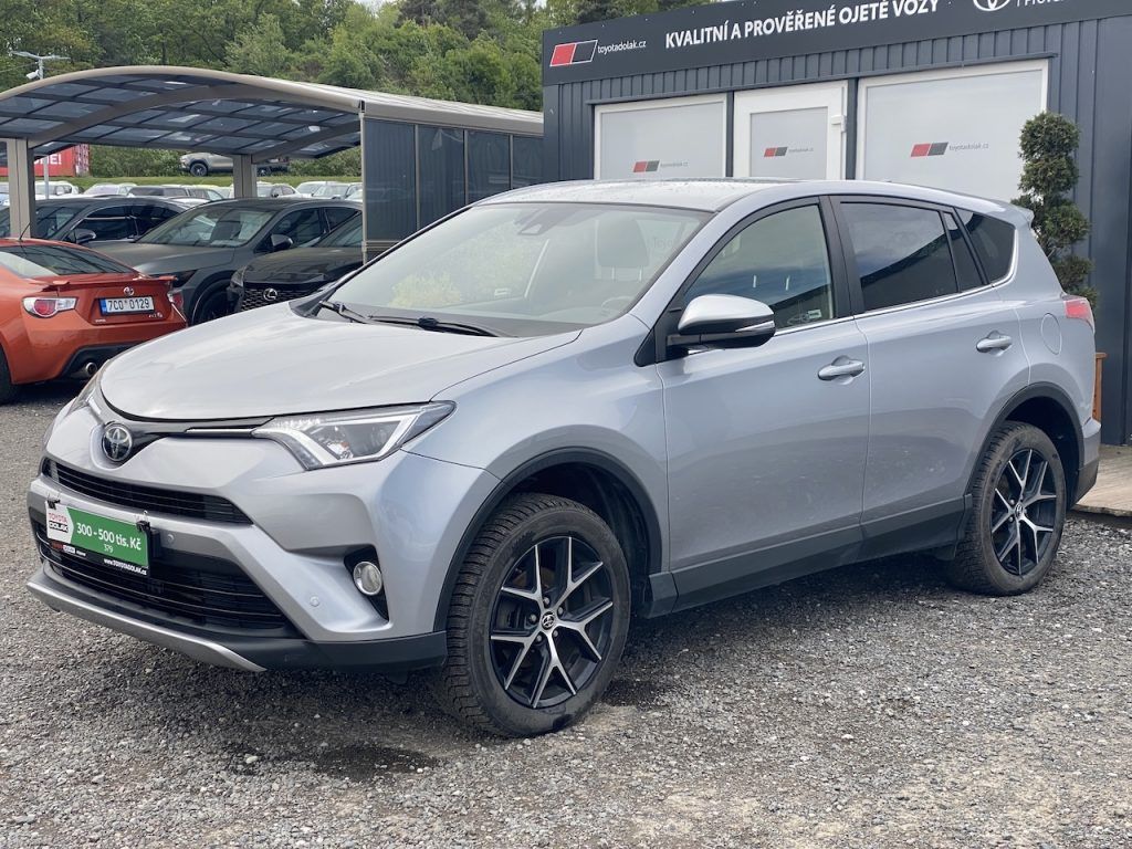 Toyota Rav4, 2.0D, ČR, Active, tažné - fotka 4