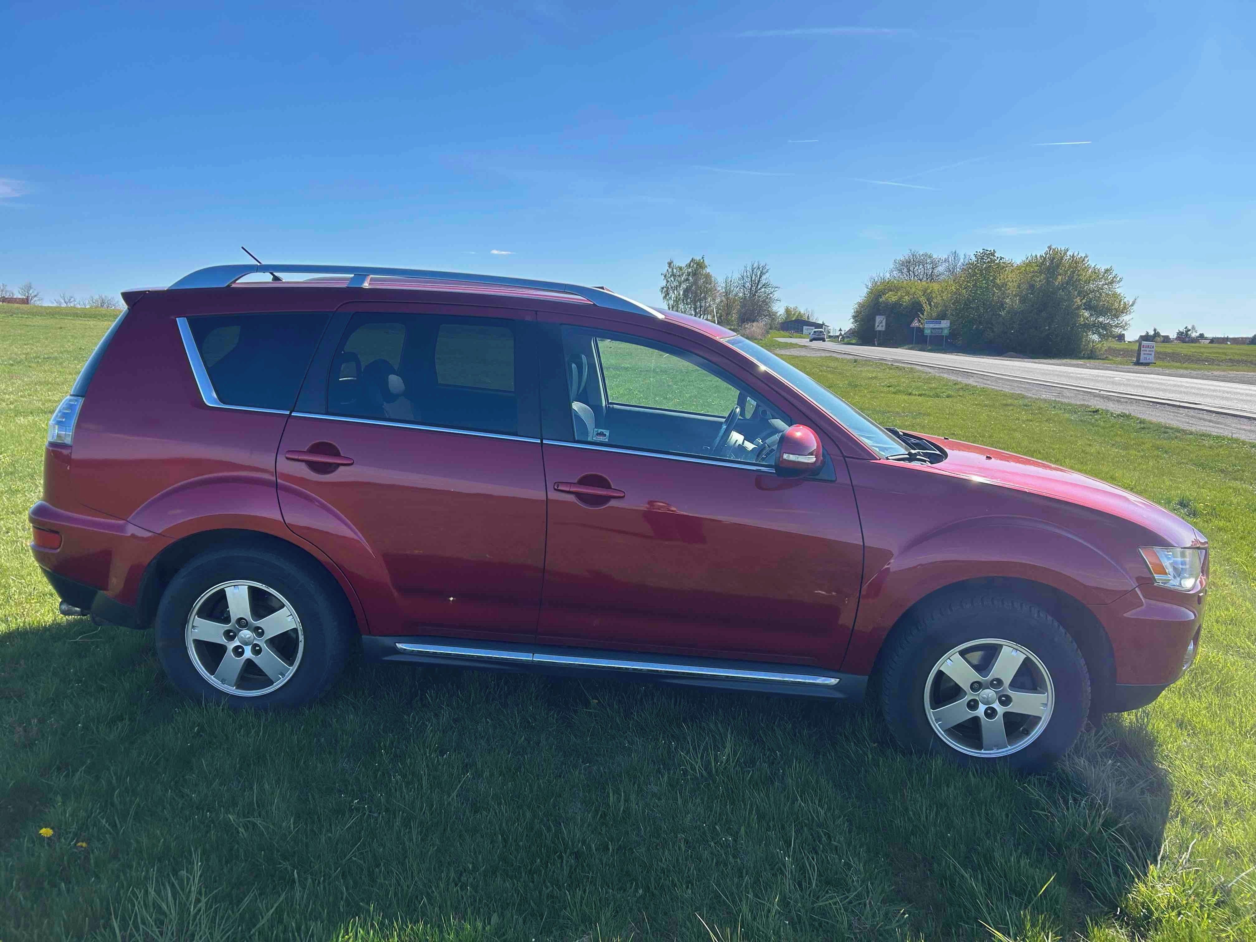 Mitsubishi Outlander, Prodám SUV Mitshubishi Outland - fotka 3