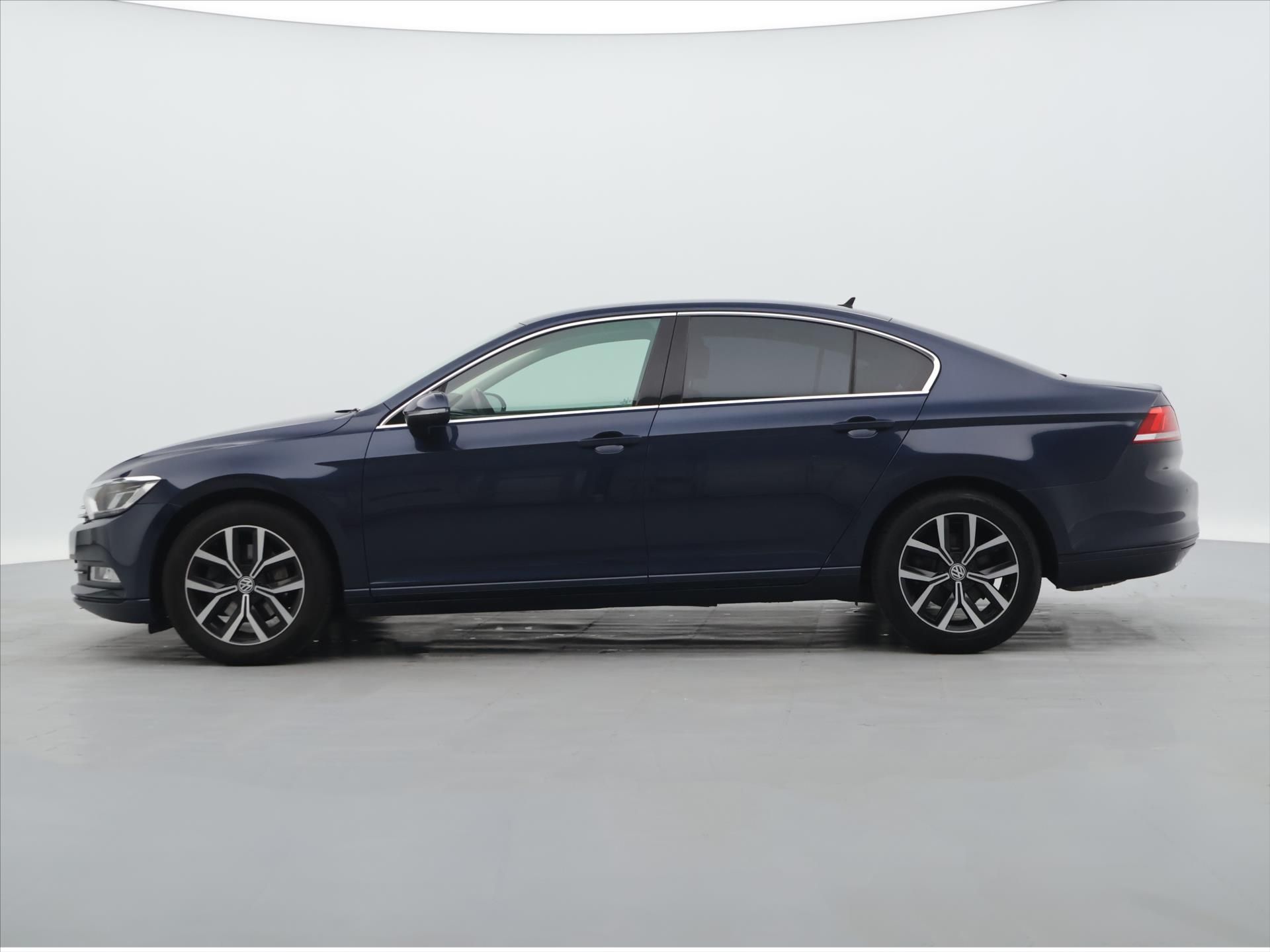 Volkswagen Passat, 1.4 TSI 110kW LED DSG Tažné - fotka 4