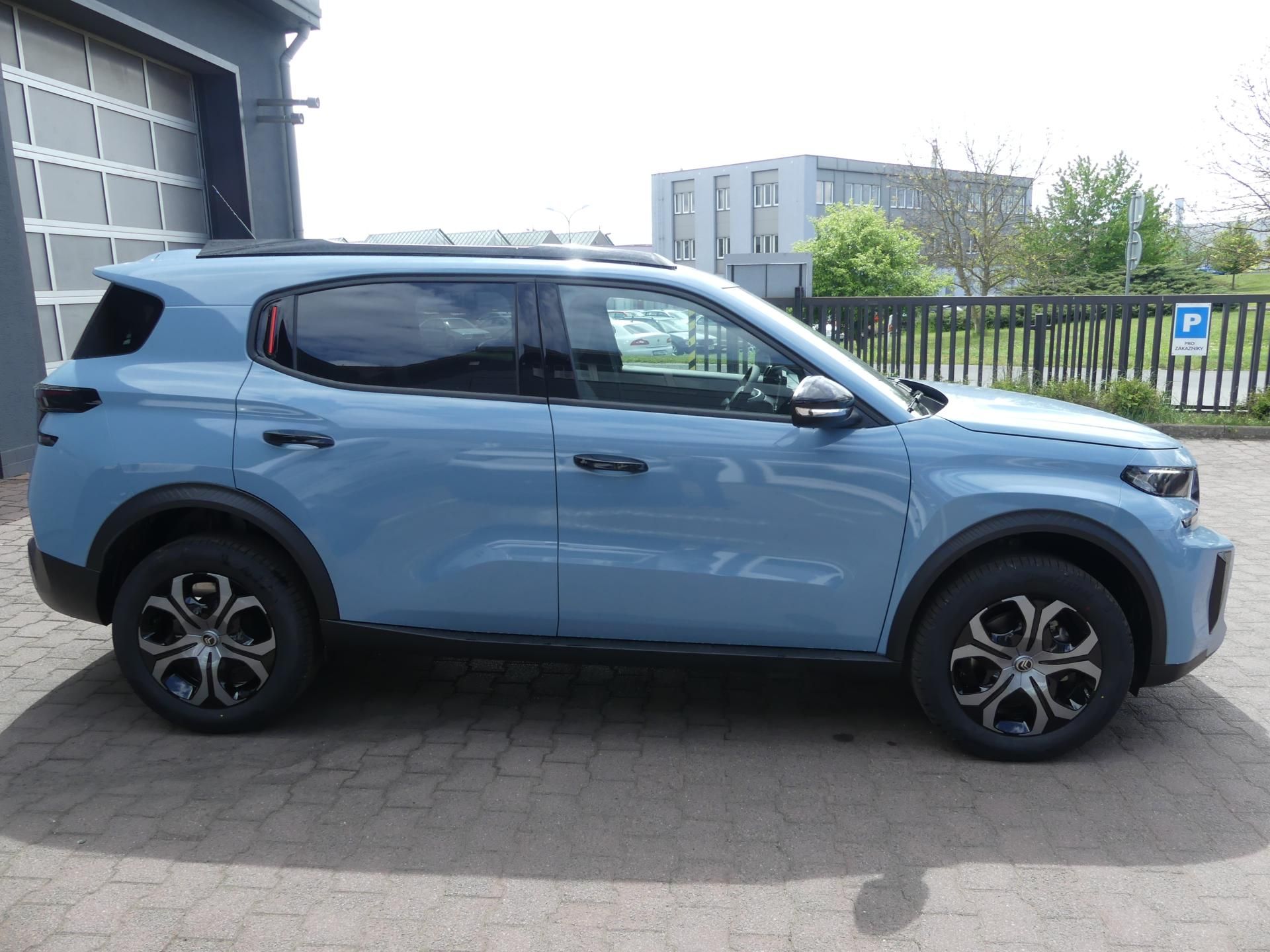Citroën C3 Aircross, PLUS Turbo 100k Manual 7 míst - fotka 4