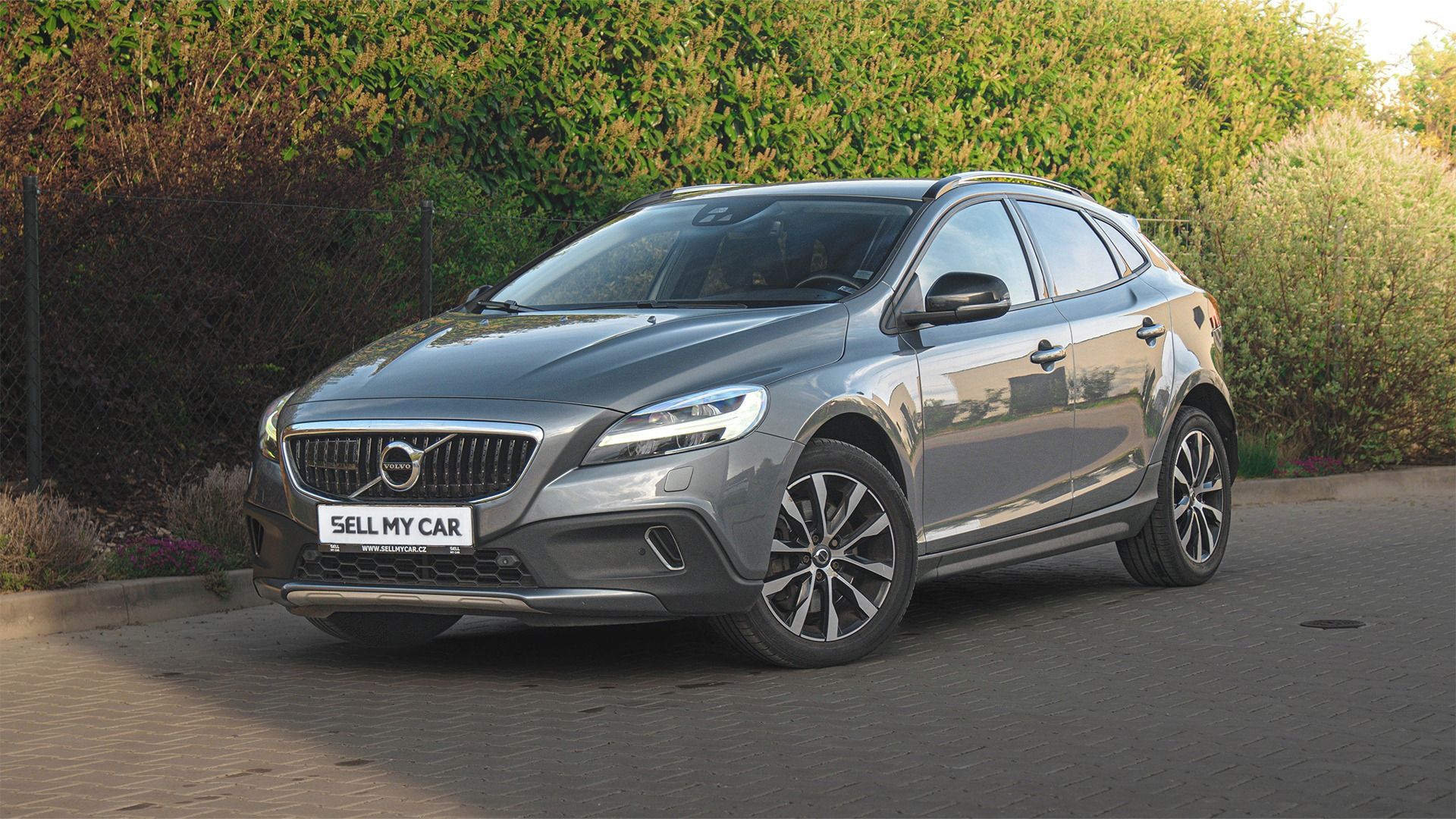 Volvo V40, CC D3 2,0/110kW Nezávislé top.
